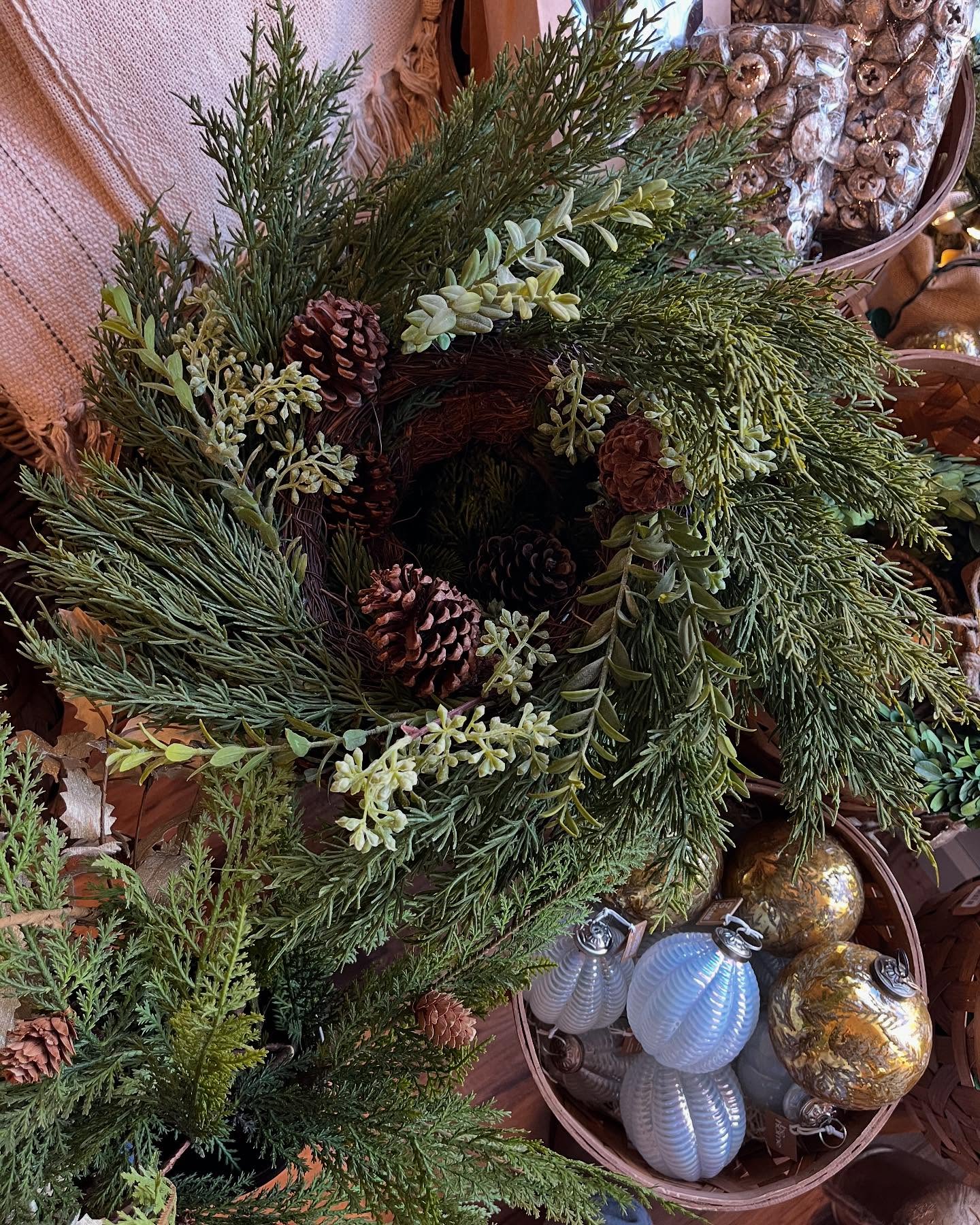 Our “Deck the Halls” event begins today…
30% OFF ALL
Wreaths
Garland
Stems
***Not valid on prior purchases***
#deckthehalls