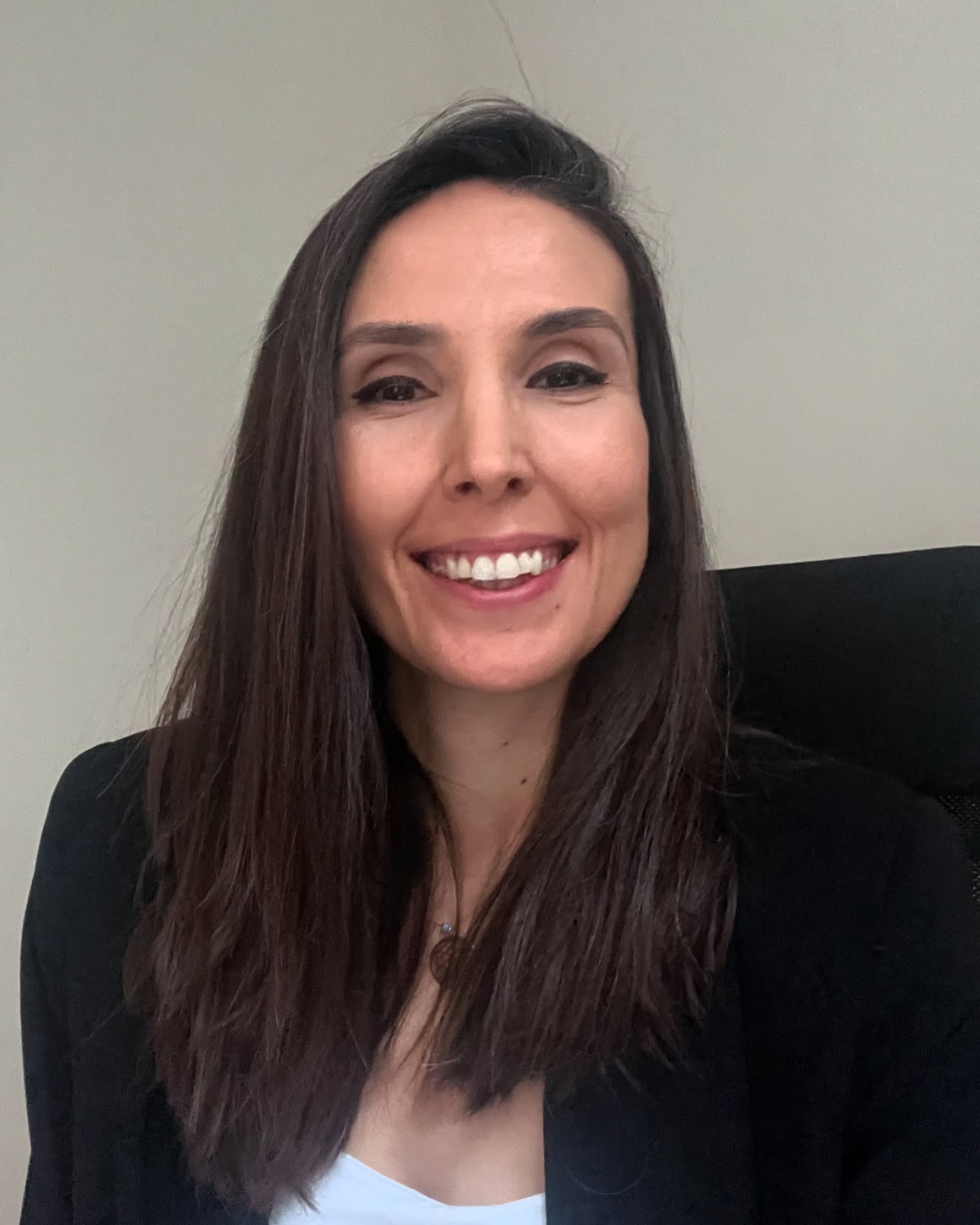 Size çok güzel bir sürprizim var 🎁☺️♥️
Çok yakında ✨