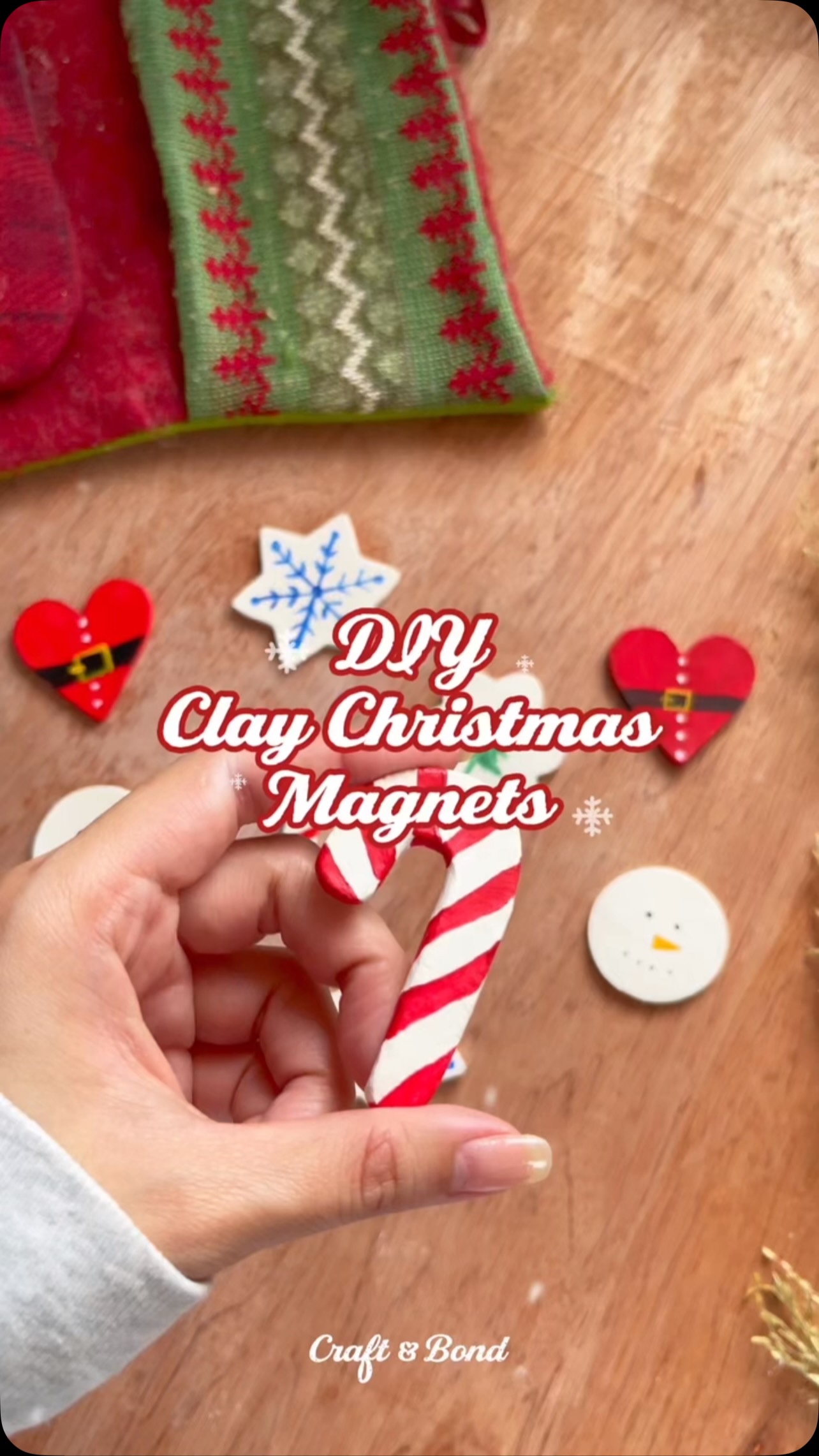 🎄❄️ DIY Christmas Fun! Make your own festive clay fridge magnets with air-dry clay. Perfect for adding a personal touch to your holiday decor!
What you'll need:
1. Air-dry clay
2. Acrylic paints
3. Hair dryer (optional)
4. Magnets
Share your creations in the comment section! Happy crafting! 🎄
#diy #diydecor #christmasdecor #christmasdiy #holiday