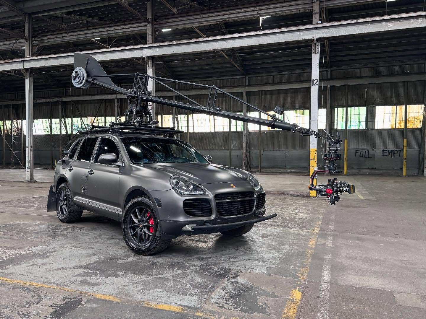 Fun shoot this week playing with #PorscheCayennecranecar filming a #chevorlet car commercial. #ronin2 #sonyfx9 #dzofilm #djiwireless #smallhd #tiltanucleusnano till the next one :)