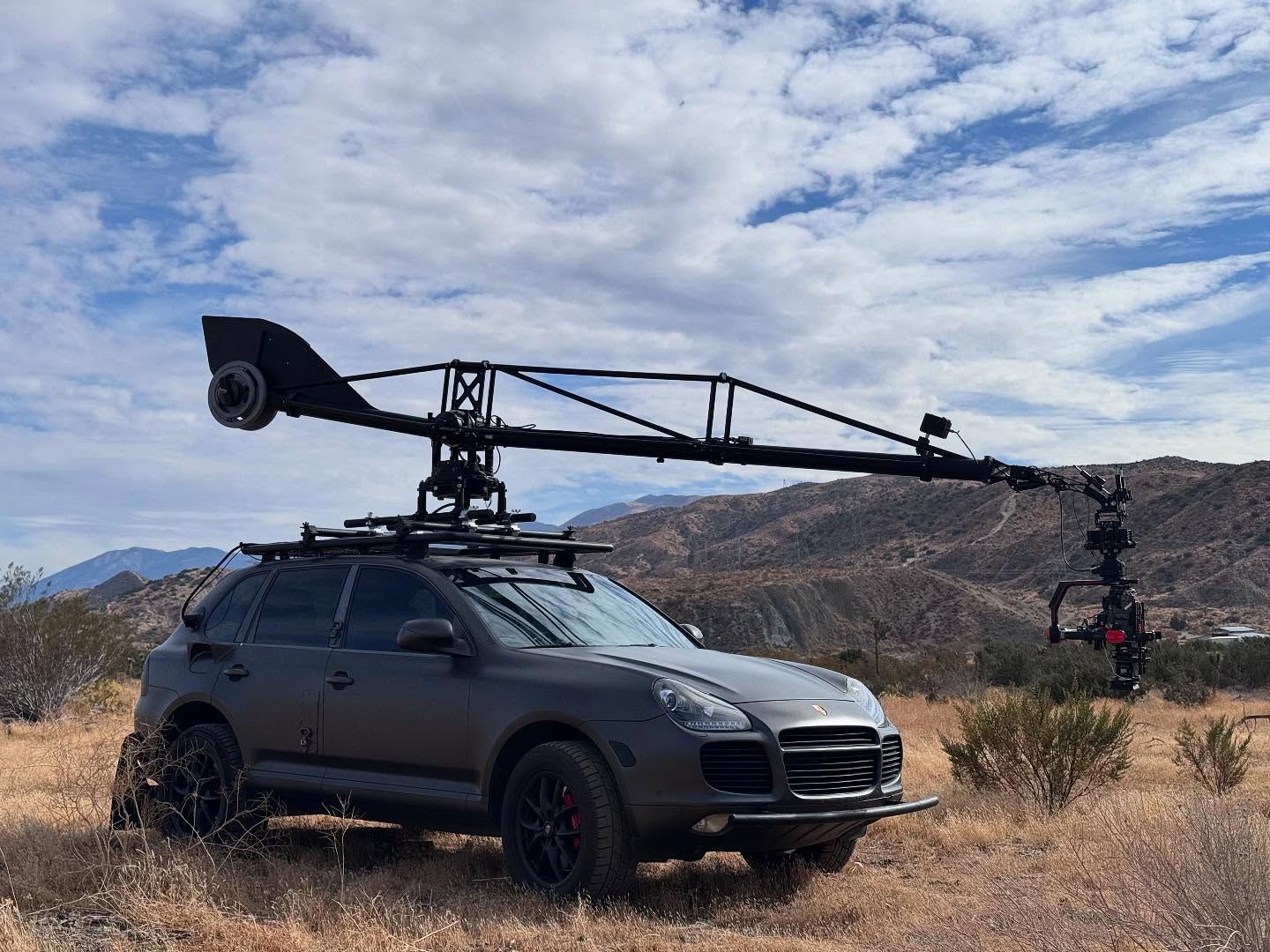 Fun shoot this week playing with #PorscheCayennecranecar filming a #chevorlet car commercial. #ronin2 #sonyfx9 #dzofilm #djiwireless #smallhd #tiltanucleusnano till the next one :)