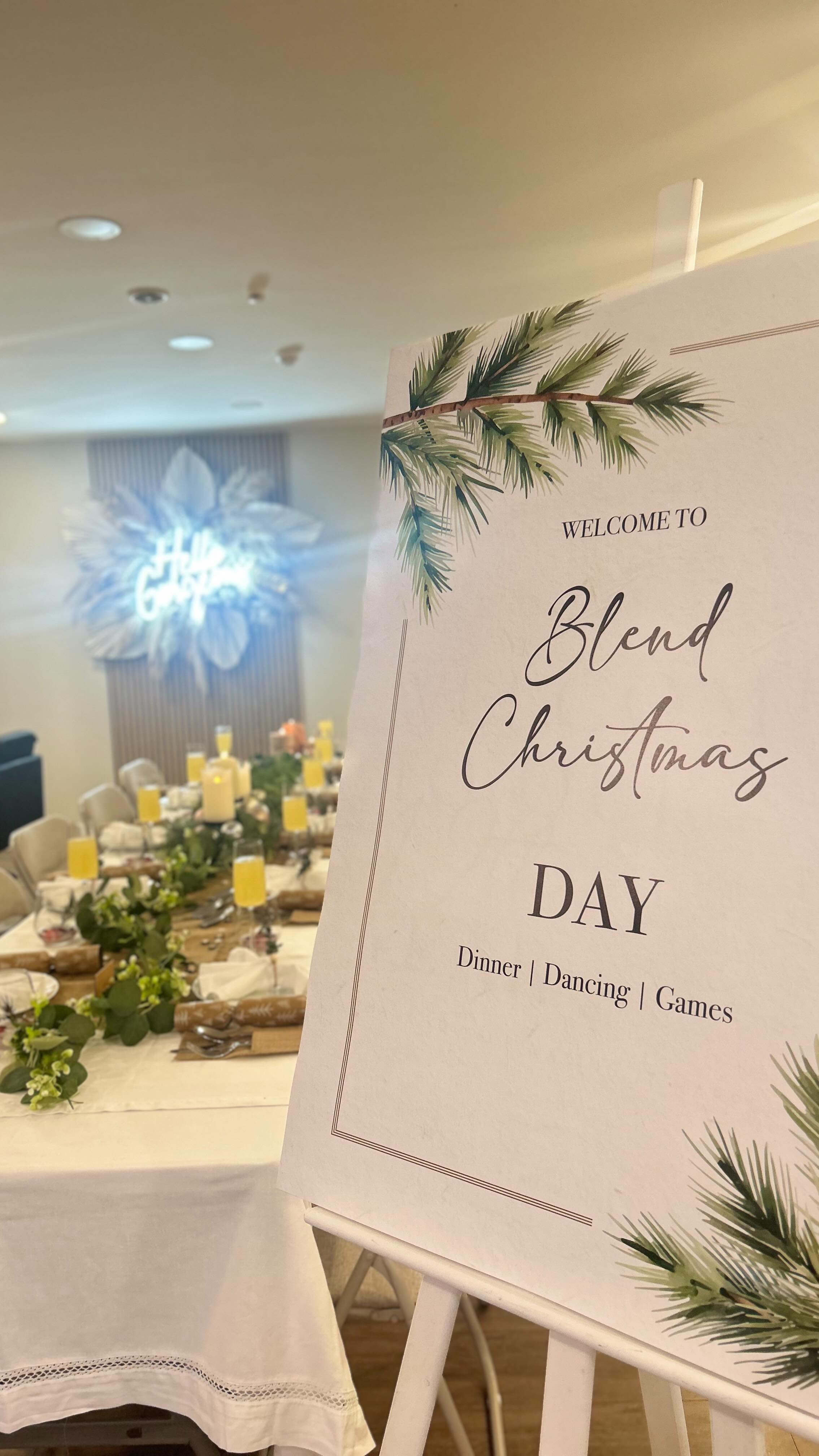 Celebrating Christmas with the best team with a “Blend Christmas Day” in the salon 🎉 We brought the Christmas spirit with homemade dishes, creative cocktails, and plenty of laughs and games. From delicious food to epic game moments, this Christmas meal was all about fun and teamwork. Grateful for our amazing work family! 🎄🍹🍽️ #Teamwork #HolidayFun #WorkChristmasParty