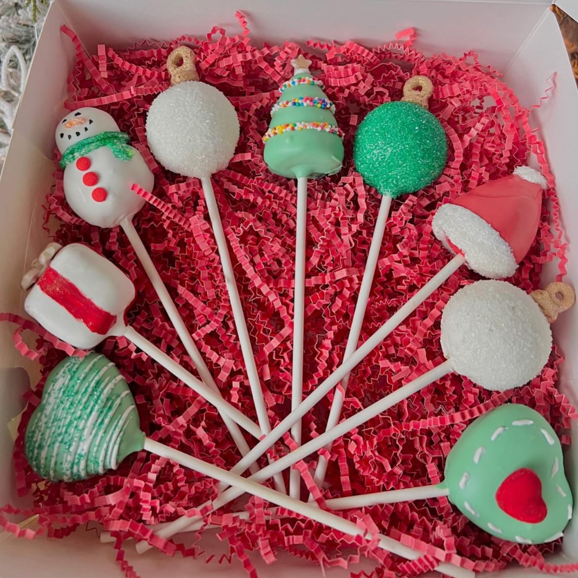 HAVE YOU ORDERED YOUR CHRISTMAS CAKE POPS?! 🎅🎄
LIMITED holiday availability! Please place your order ASAP to secure your spot! 🩷 Link in my bio
#christmas #desserts #2024 #newjersey #holiday #cakepops #order