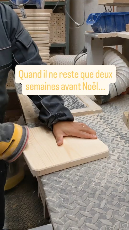 Chez vous c'est comme ça aussi ? 😁😁😁😁🤭
#onestensemble
Identifie tous tes amis artisans/artisanes, créateurs/créatrices, commerçant, photographe,fleuristes...qui ont besoin de force pour Noël 💪🏻💪🏻💪🏻
@lvlrsr @sortiralaval @cand.eole @limygo.fr @mon_argile_doree @justinebphotographie @lilirose.photos @lespepitesdejulie_ @vertigeslavalest @confettifamily.boutique @celest_conceptstore @be.poterie @la_fabrique_d_amelie_ @beltanefr @nune.bijoux @callunebijouterie