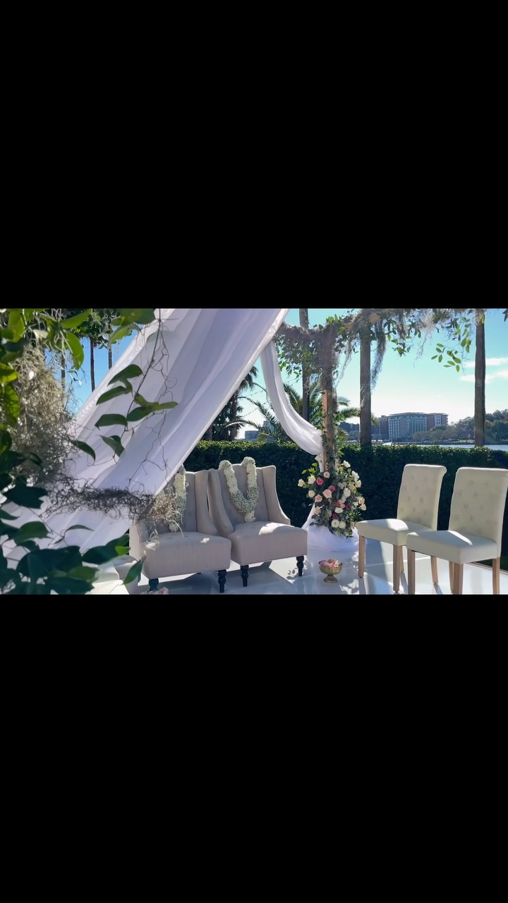 Celebrating Sonal and Tej at the Westin Resort in Savannah Harbour last weekend!
Our team braved freezing winds whipping off the harbor water overnight to make this happen. That’s EPIC. #WeddingsByEpic
Planning a wedding in 2025? Let’s make it EPIC. Fill out our design questionnaire now, link in bio.
Venue @westinsavannah
Design Florals Decor @weddingsbyepic
MC @pavanevents
DJ @its_djdragon
Planning @ivoryandbeau
Photography @morningstarmedia
Catering @my5thelementpc
Baraat boat @savannahharborcruises
#savannahwedding #marriedinsavannah #savannahga #georgiaweddings #georgiaweddingplanner #georgiaweddingvenue