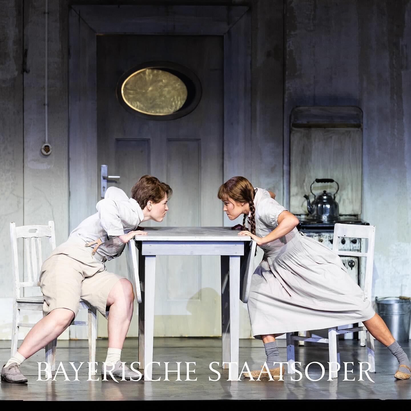 What an absolute joy it was to sing my first Gretel in this iconic Richard Jones production of Hänsel und Gretel! Thank you to the kindest, most beautiful human that one could ask for for a stage partner @angela_brower_mezzo 🤍 Thank you Magdalena and @andreatortosabq for your infinite patience whilst teaching us the staging 🤍 Thank you @jindrarobert for your beautiful conducting and endless smiles 🤍 Thank you to everyone else behind the scenes who made this happen and thank you to everyone who came from near and far to watch it! 🤍
Now there is nothing else left to do but to enjoy Christmas time!
📷 Geoffroy Schied
#singer #operasingersofinstagram #estoniangirl #bayerischestaatsoper #opera