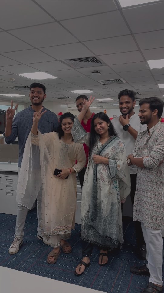 Despite looming deadlines, endless Teams notifications, and an AC that insists on making the office feel like a vacation in Shimla-Manali, we’re here to assure you—
Baki sab theek, Bas chal raha hai! 😂