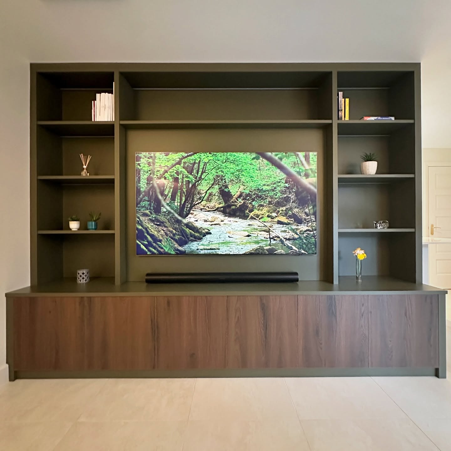 From the outset, the client wanted the media unit to match the doors used in their kitchen, creating a cohesive design within their open plan living space. After much hard work and without assistance from the kitchen supplier we successfully sourced and matched the prefinished, dark oak-effect doors.
To complete the look, the rest of the unit was spray-finished in a stunning Coat Tobacconist Green.
#mediaunit #media #interiordesign #design #interior #interiors #decor #coatpant #handmade #handcrafted