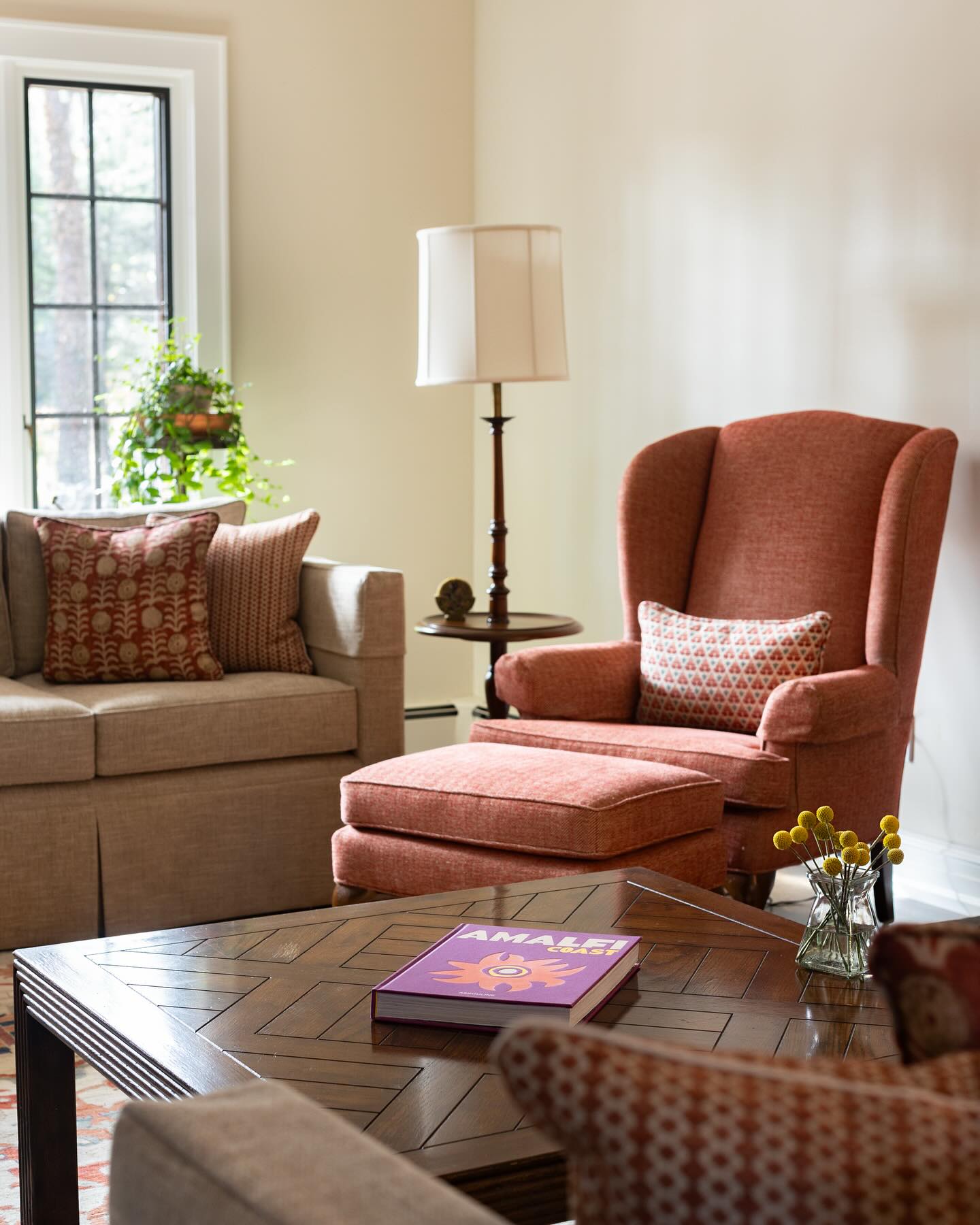 Living room vignette || Liz Anderson Interior