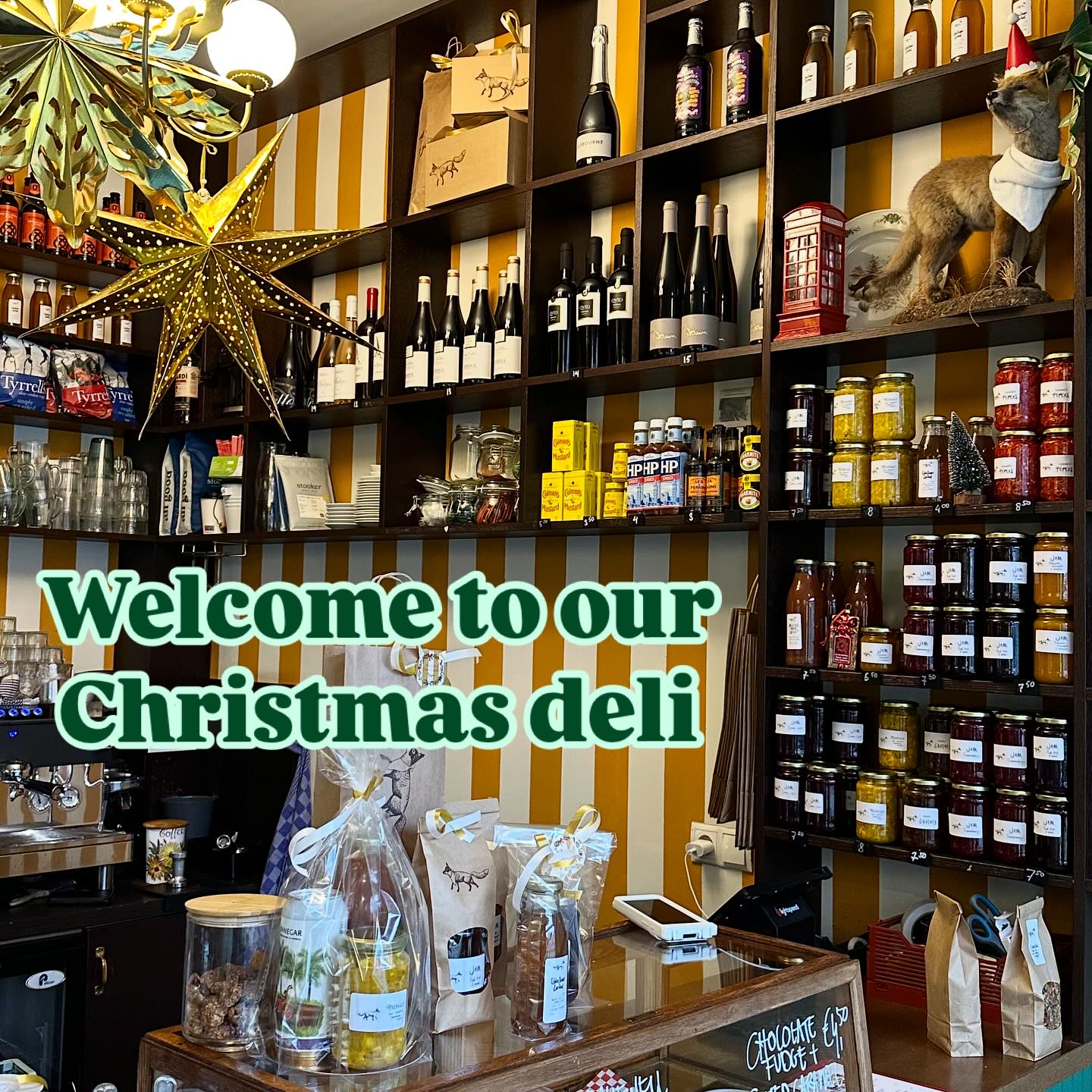 We have a deli full of Christmas presents and are ready to wrap them for you!!
🎁🎄🎁🎄
You can still order Christmas Hampers (kerstpakketten!!) via
thecottageshopanddeli@gmail.com.