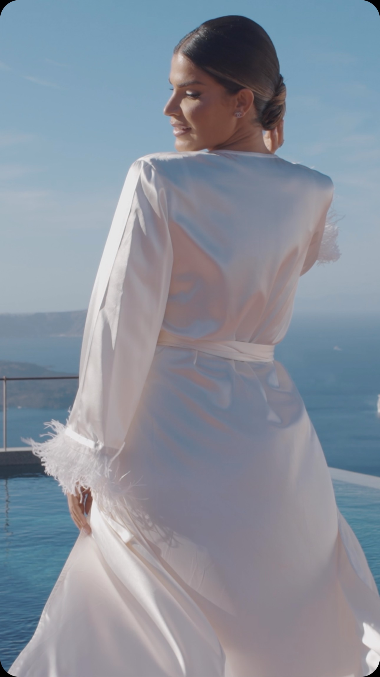 Why to create styled shoot? Because with this we can show our creativity and new ideas/ trends… promote new partners as well, we were very enthusiastic to create such a great results, after months of discussion and ideas our team brought the garden dream to reality and what can I say we just LOVE IT! A huge thank to the collaborator’s that participated to this creation (tagged on the video)