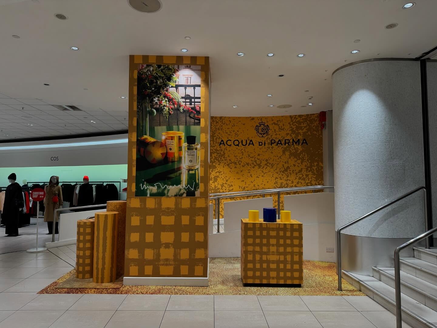 Acqua di Palma display