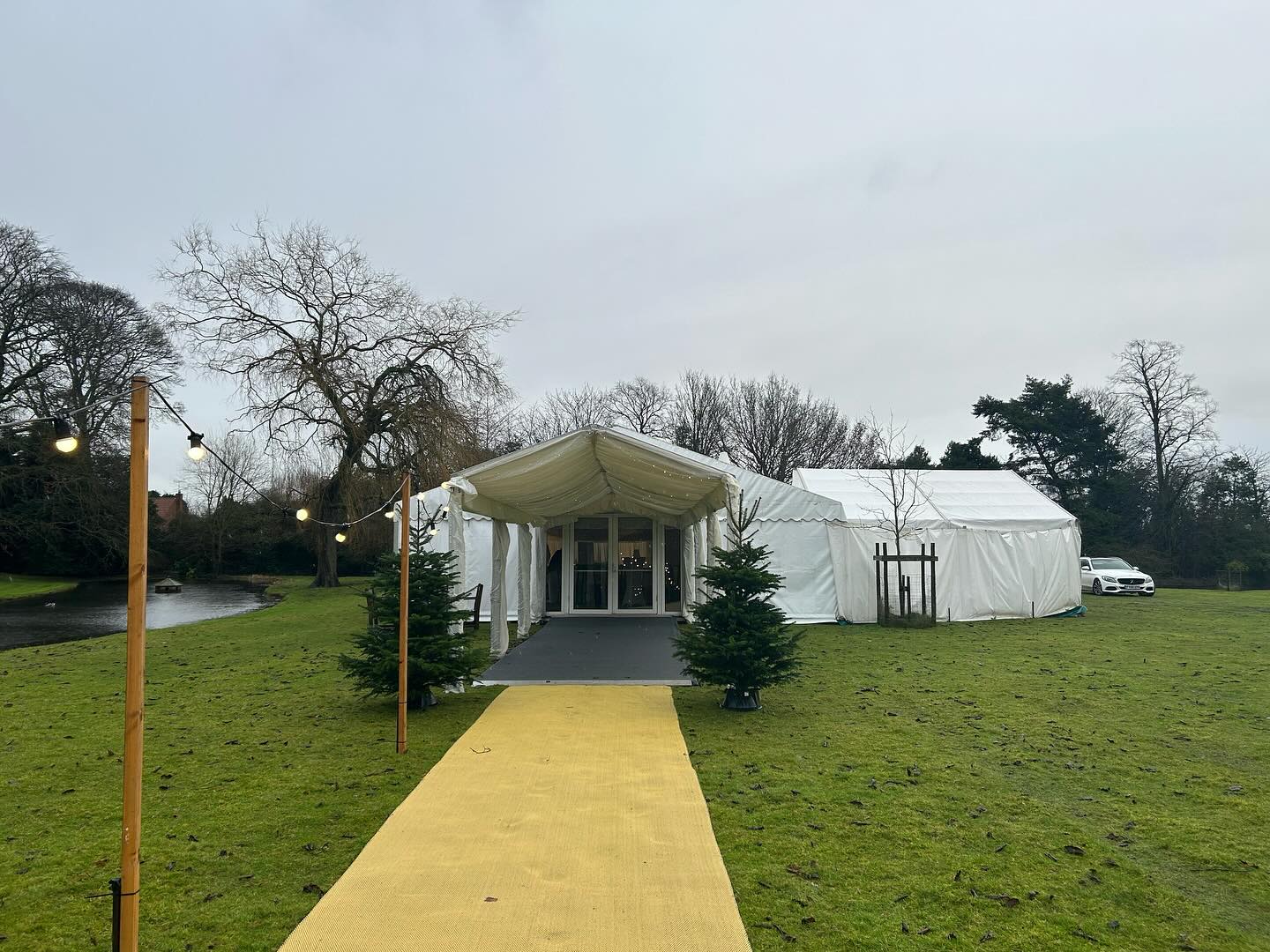 When your staff Christmas party looks like this!
We were tasked with providing a delicious menu and it went down a treat.
#christmasparty
#canapes
#harissabeef
#puddings
#cheese