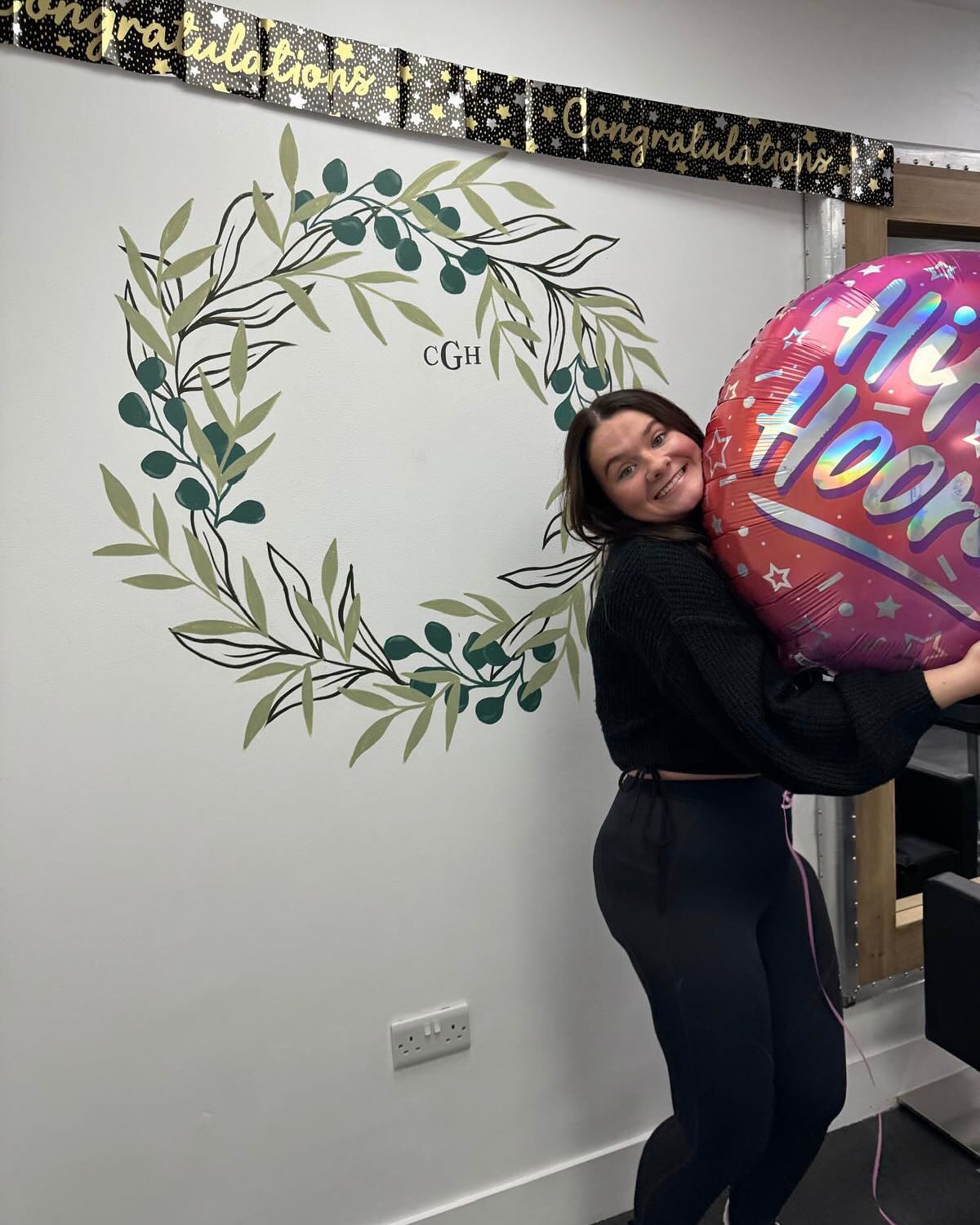 We are so proud to announce that Lois has officially qualified 🍾🥳🥂
Congratulations Lois… our first apprentice to qualify with us and we couldn’t be happier to have you on our Team
Thank you for all your hard work and being a pleasure to work with, to our clients who have supported Lois in building confidence and developing her skills, and to all the Team at CGH for helping Lois on her journey
We look forward to watching you grow as a stylist 💕 well done, you did it 🥳 x x