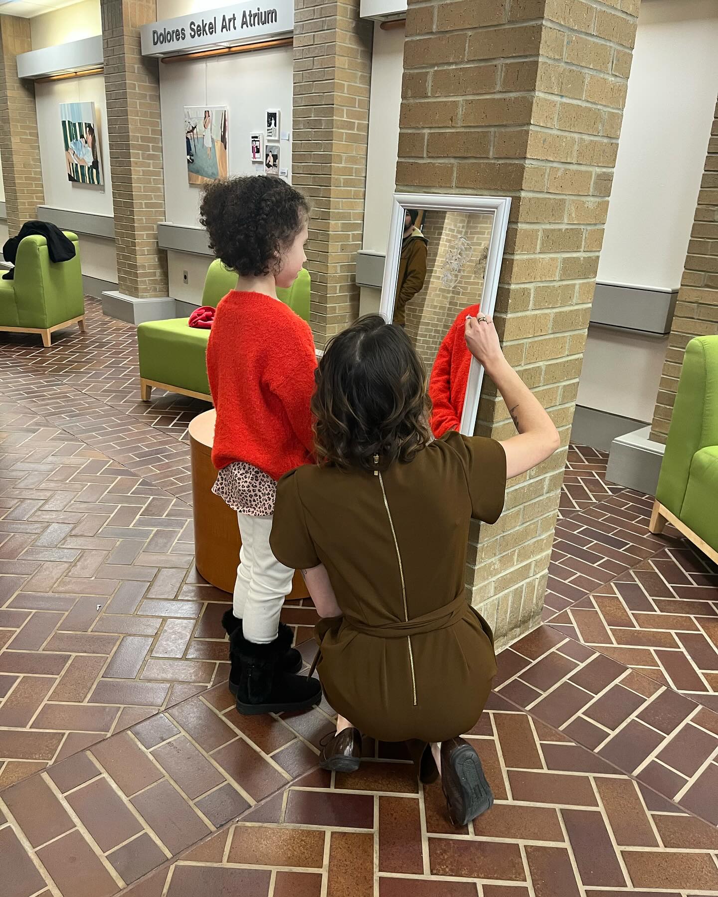 You gave yourself permission to be vulnerable and playful. Thank you. 🧸 (swipe to read)
REFLECTIONS - performance art, oil pastels on mirror
Solo exhibition up now through February 2025 @laurelridge_edu in Middletown VA. DM for a personal tour.
#performanceart #performanceartist #timebasedart