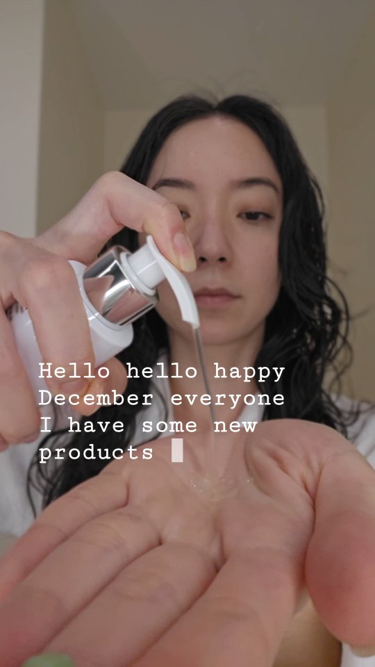 December routine is out!
I know it's a little late but it's finally here. NEW AM Beauty HI skincare is available now!
I've been working on this for a while now and am so excited to finally have it in the studio 🤗. I can't wait for you all to try it out cause I am using and loving all of it!
🌟 Cosmic Glow Micropolish
🌟 Melt Away Cleansing Oil
🌟 Barrier Bliss Hydrating Mask
🌟 Calm Down Face Serum
I hate to say they're for all skin types because everyone is so different but all these products are safe for ALL skin types and can be tailored with frequency and amount used.
Interested to learn more?
Comment ROUTINE below and I'll DM you the links!