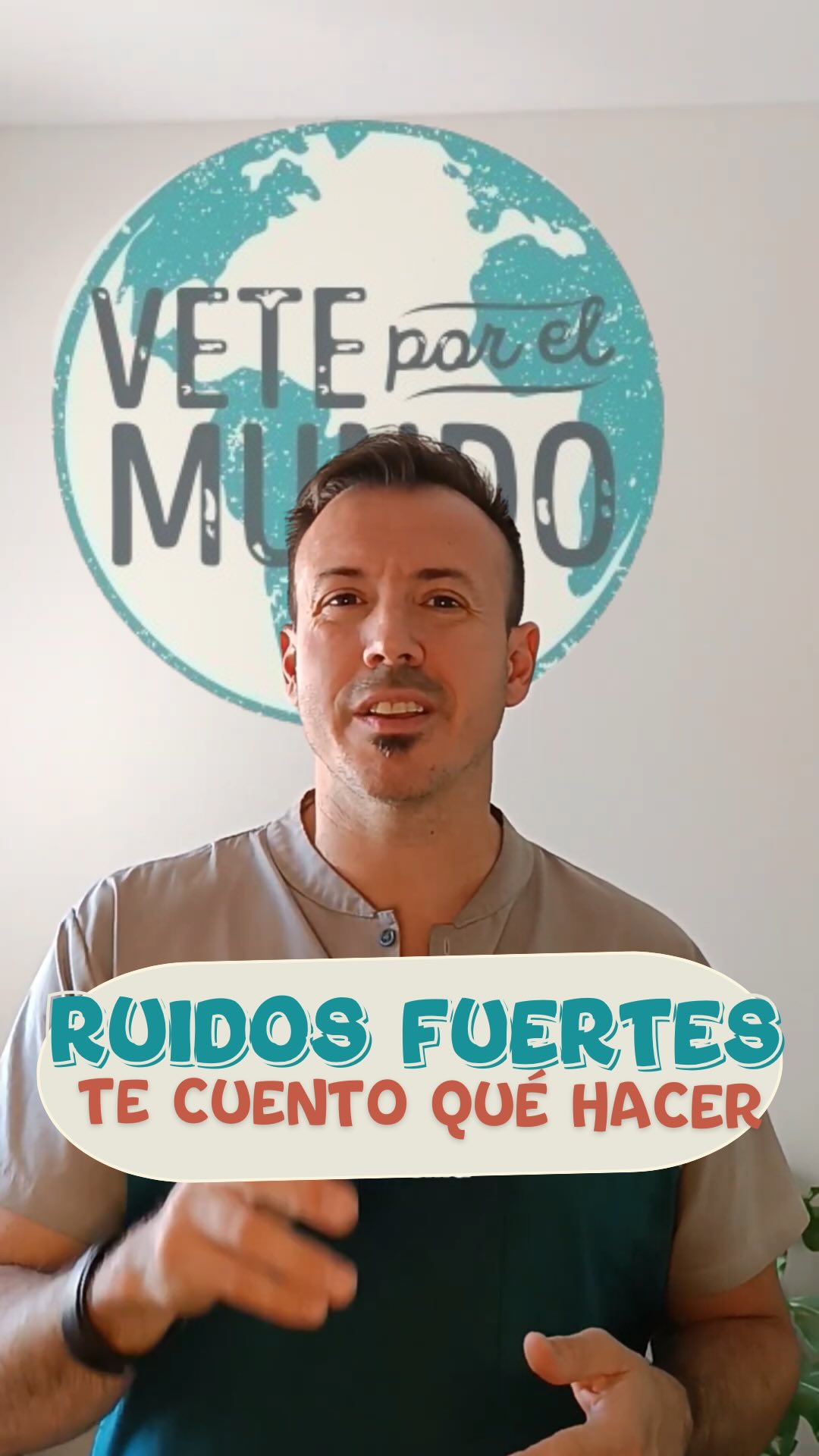 🎆 ¿Se acercan las fiestas y los ruidos fuertes te preocupan por tu mascota? 🐾 En este video te enseño técnicas simples para ayudarlas a enfrentar los estruendos sin miedo ni estrés.💪🏼🥰
Con un poco de práctica, podés hacer que tu perro o gato se sienta más seguro y tranquilo durante esta época del año. 🌟 ¡Mirá los consejos y empezá a prepararlos hoy mismo!
👇🏼Contame en los comentarios si ya probaste alguna de estas técnicas o si tenés otros tips que puedan ayudar a esta hermosa comunidad 🐕🐈❤️
#veteporelmundo #veterinarioporelmundo #veterinarioonline #ruidosfuertes #navidad #añonuevo #gatos #perros #mascotas