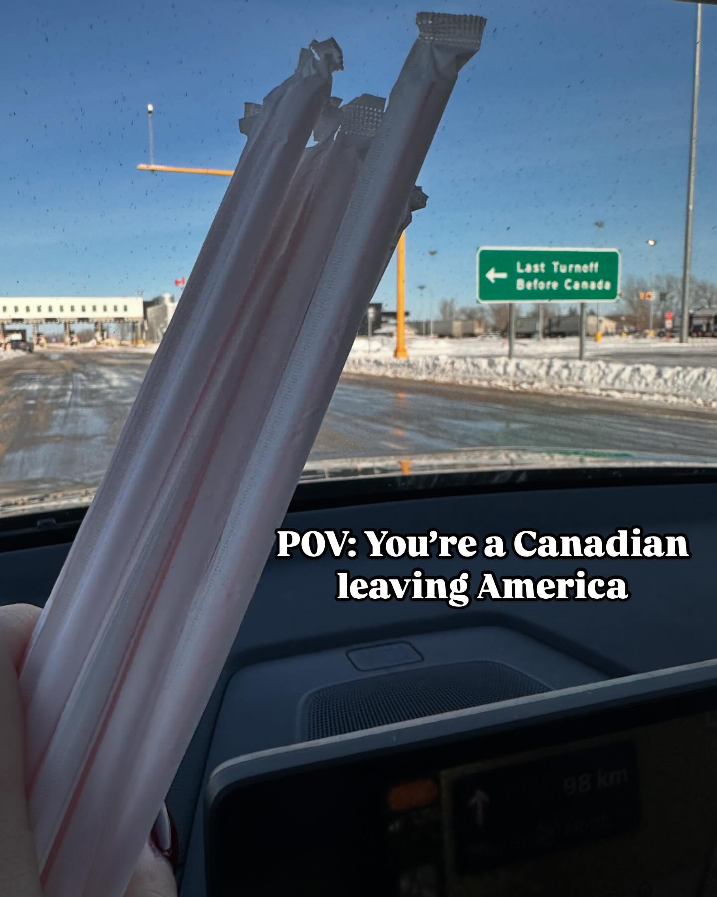 Anyone else feel like theyâre concealing contraband when they visit America?
IYKYK
#ihatecardboardstraws #canadian #murica #bordercity