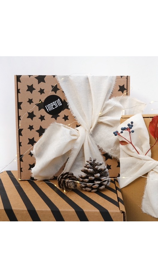 Christmas Gift Set by Finegrid🎁
This holiday season, celebrate the spirit of giving with Finegrid’s exclusive Christmas Gift Set.💫
Gift your loved ones a piece of fine living, beautifully wrapped and thoughtfully curated to bring joy and style to their space.🎅