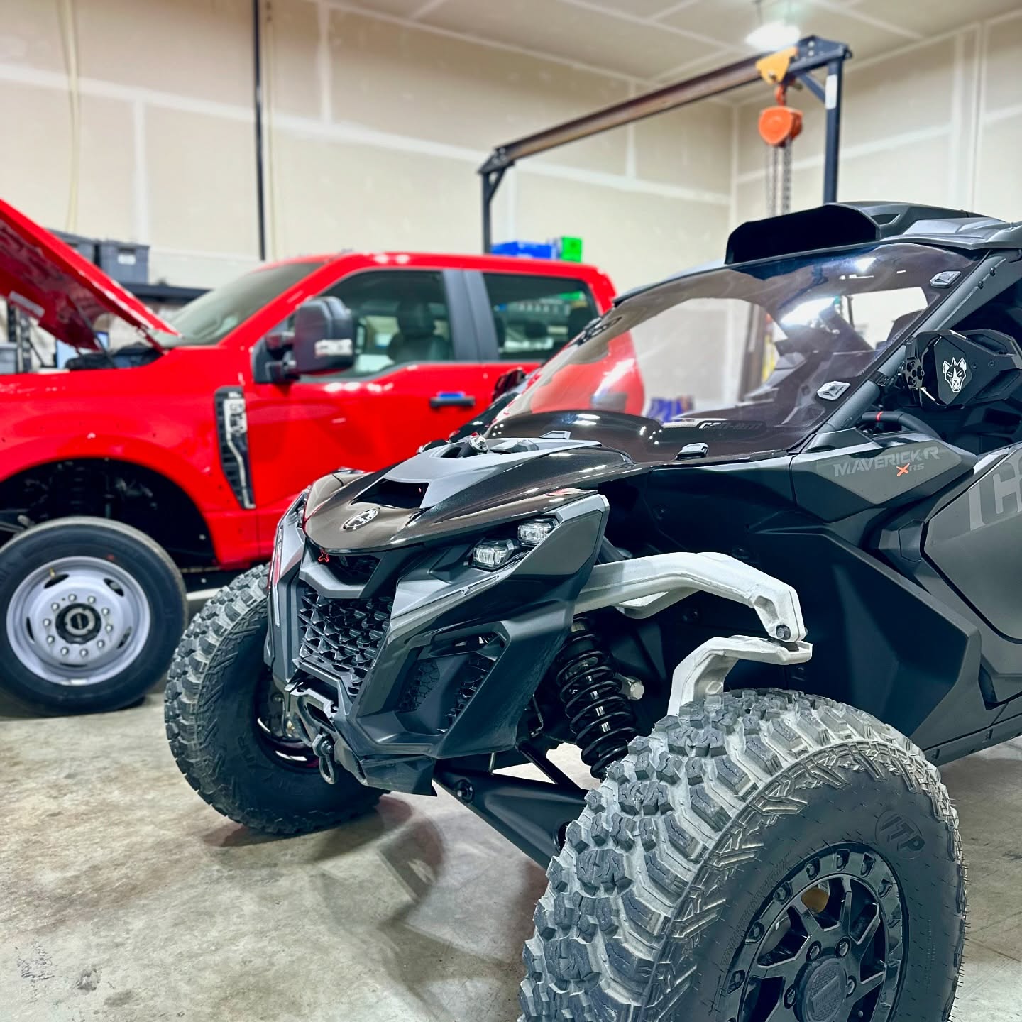 2024 Maverick R in for a full @feniexofficial code 3 lighting setup, and Quick Response SAR accessory kit.
Interested in speeding up your department or teams ground response? Inquire today to learn more about the varying UTV models, and upfitting.