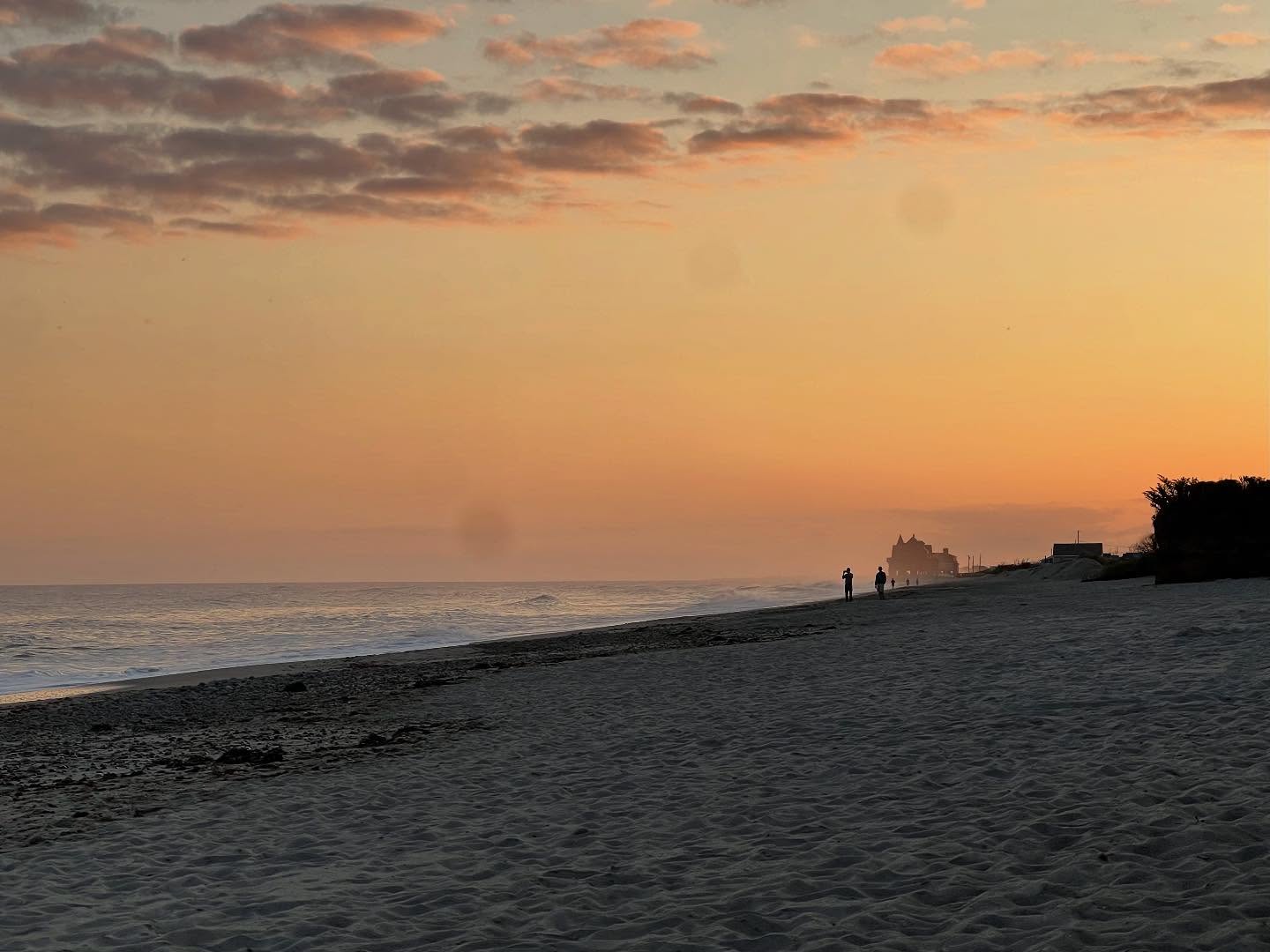 Don’t forget about our holiday deal!
Use code MATUNUCK30 and receive 30% off your stay!
.
.
.
#matunuck #beach #rhodeisland #ocean #beachfront #rentals #holidayseason #southcountyri