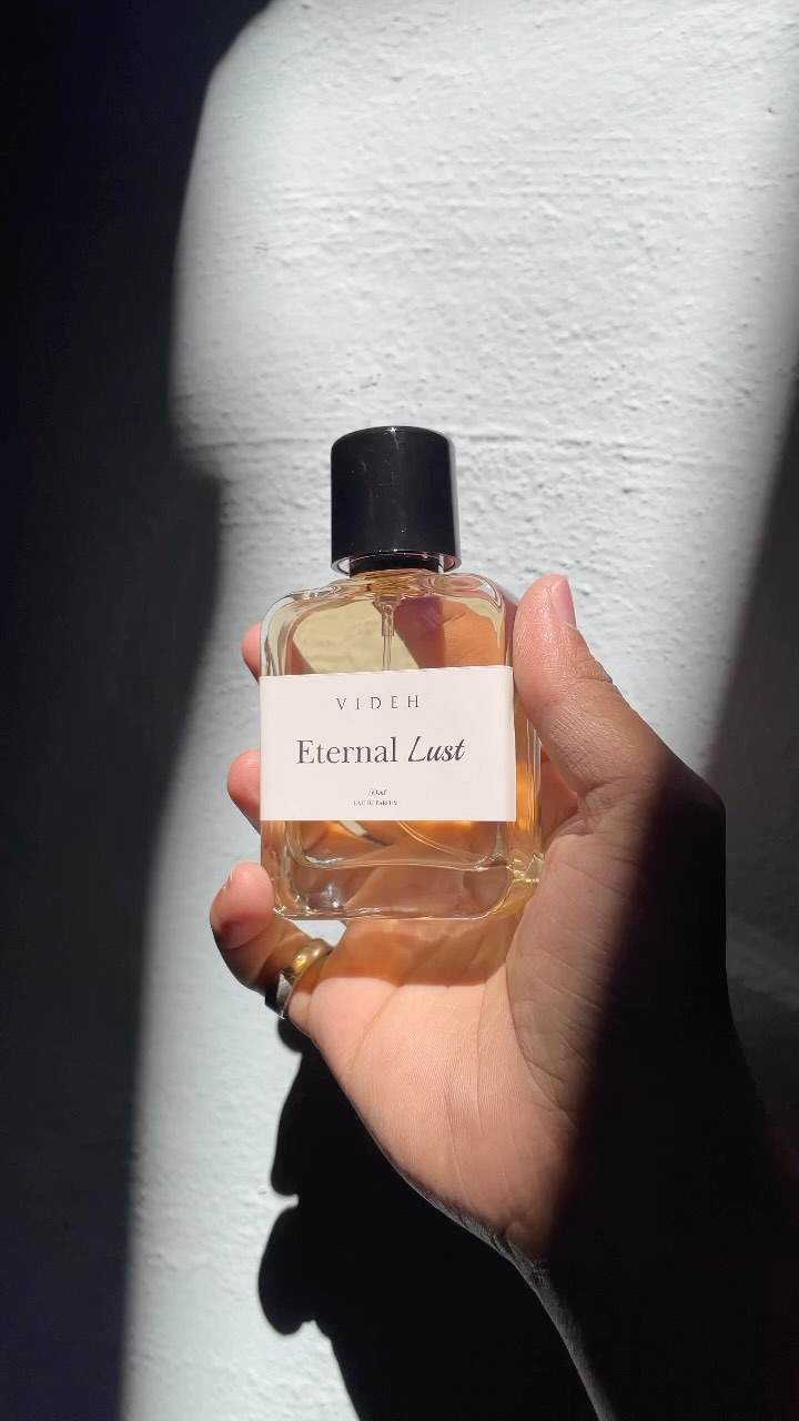 THE NEW ETERNAL LUST
PERFUME FOR BOTH WOMEN AND MEN
Smells Sweet And Fresh
#perfumes #luxury #unisex
