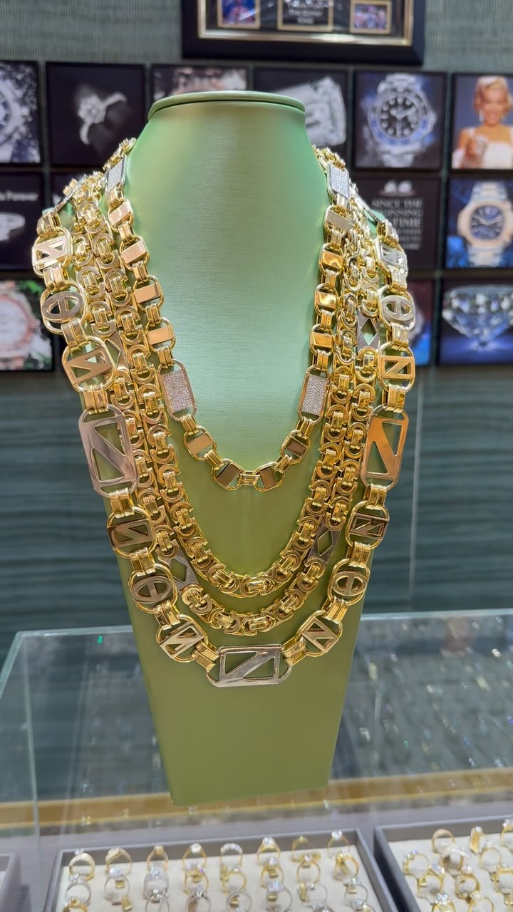 Smart Options 🧮🔗
More in store, contact us for info
#plattemagnum #herenketting #mannenketting #solitaireantwerp