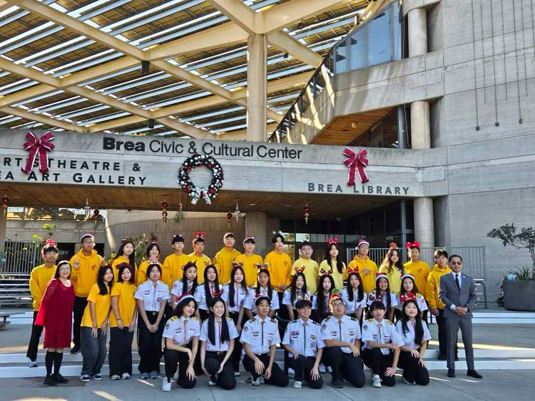 Next Generation Identity Forum 📣‼️
Hwarang members attended the next generation identity forum to hear firsthand experiences from Korean-American leaders who continue to shape American society. Distinguished guest speakers provided valuable insights for the Hwarang members. This forum was an opportunity to build leadership and identity as a Korean American. 🇰🇷📝