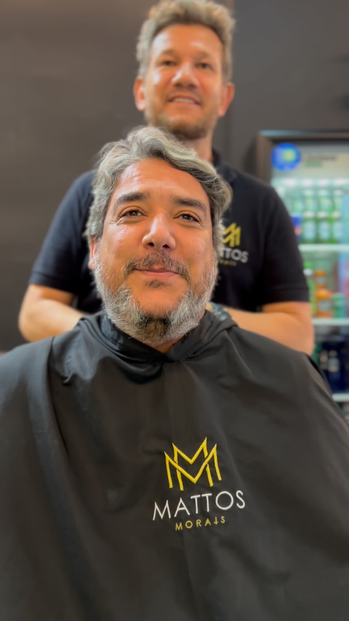 Mais uma transformação incrível! Seguimos com o nosso visagismo surpreendendo nossos clientes!
Agende uma consultoria visagismo e se surpreenda com o seu novo visual!