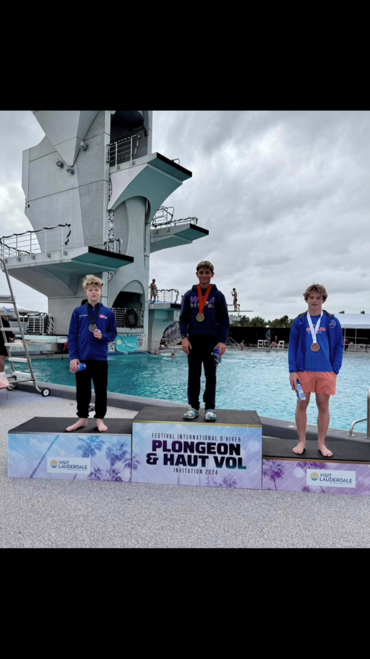 Day 2 results in 2024 International Diving Winter Festival Invitational.
Jayden achieved Silver medal in Men C platform.
Maia achieved Bronze medal in Women C 3m.
Alexandra achieved 6th place in Women B 1m.
Congratulations for our divers and coaches for their outstanding performance!
#idivevancouver #springboarddiving #platformdiving #bcdiving #divingcanada #sport #vancouversports