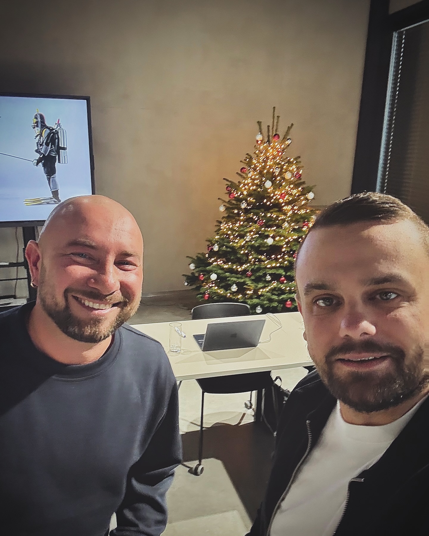 🎄Šī gada noslēdzošās apmācības veiksmīgi aizvadītas un varam gatavoties ziemas brīvdienām.
Paldies dalībniekiem par produktīvo darbu un MBI treniņu centram par sarūpēto svētku noskaņu 🎄