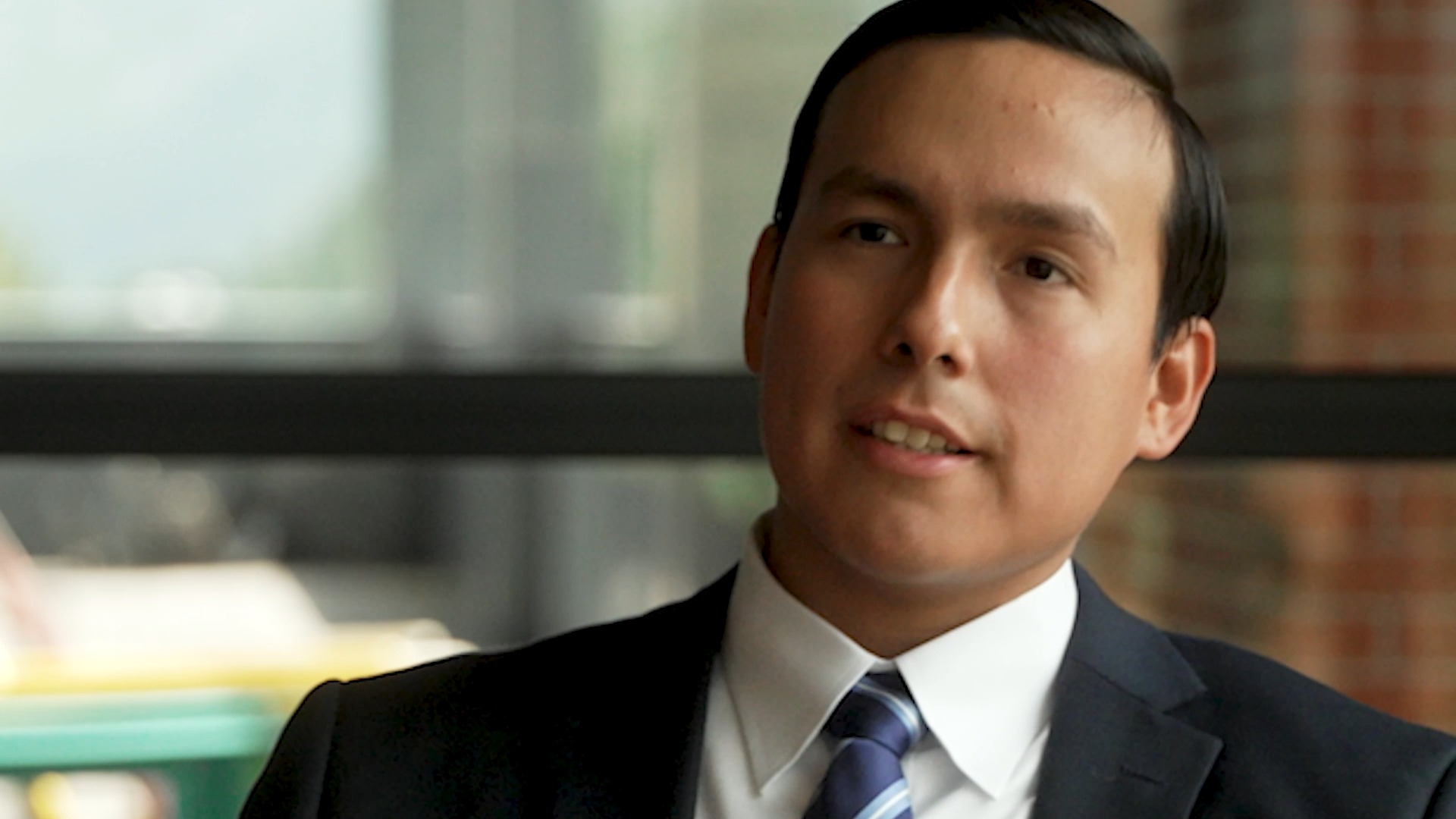 We are inviting all undergraduate and graduate students in Montana to apply to our Baucus Leaders DC program next summer. The 10 students selected will have the opportunity to intern with a U.S. Senate office in summer 2025.
In this video, University of Montana Law student LaRenzo Roanbear shares about his experience on Capitol Hill. To learn more and apply, please check the links in our bio!