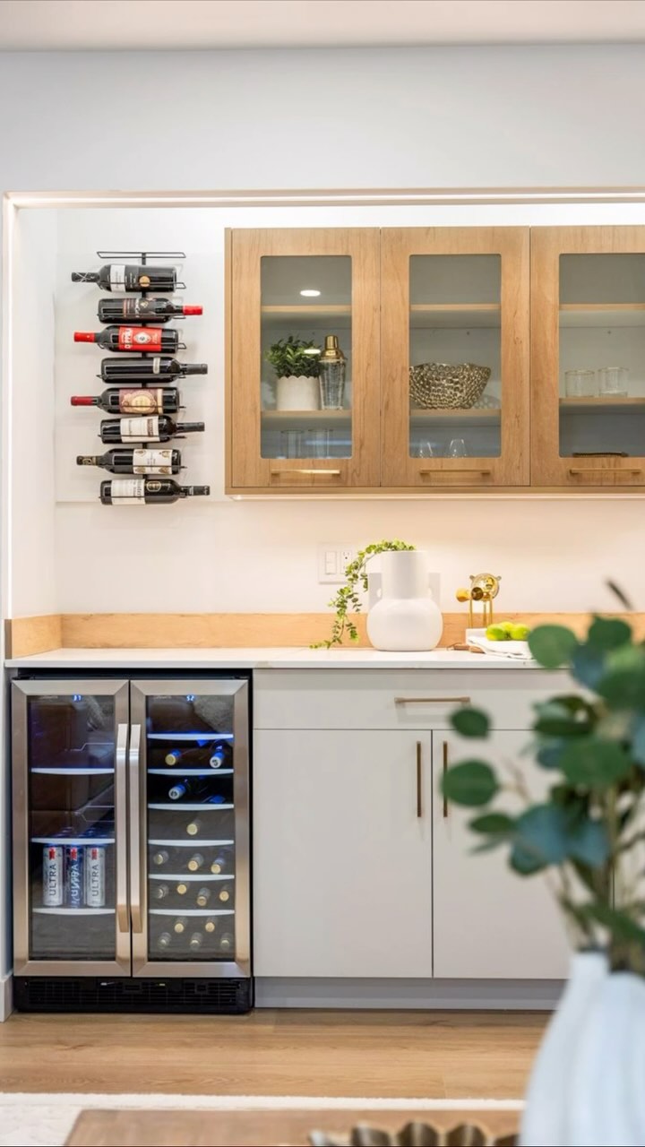 The home bar is back on the menu!
Watch to find out why! Want in on this trend? We can help you design your entertaining dream.
- Kelly
(204) 918-6023
#homefortheholidays #homebar #entertaining #hometrends #custombar #interiordesign