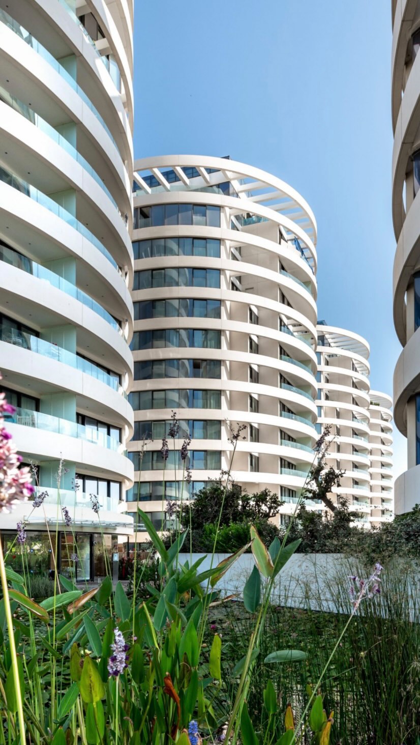 הכירו את BLUE
פרויקט יוקרתי שמוביל כבר 15 שנה סטנדרט חדש של איכות, עיצוב, וחוויית מגורים בלתי מתפשרת.