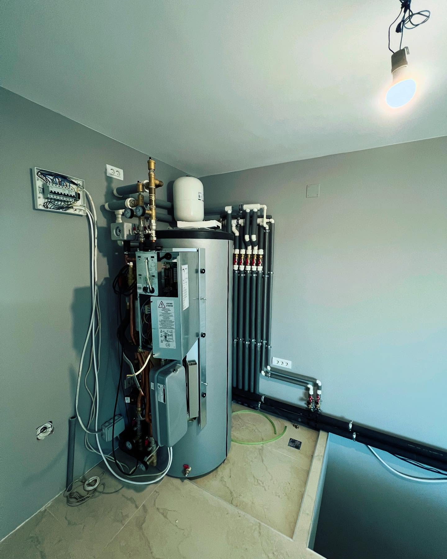 Montaj și punere în funcțiune pompă de căldură Alpha Innotec
#plumberslife #hvac #heating #pompadecaldura