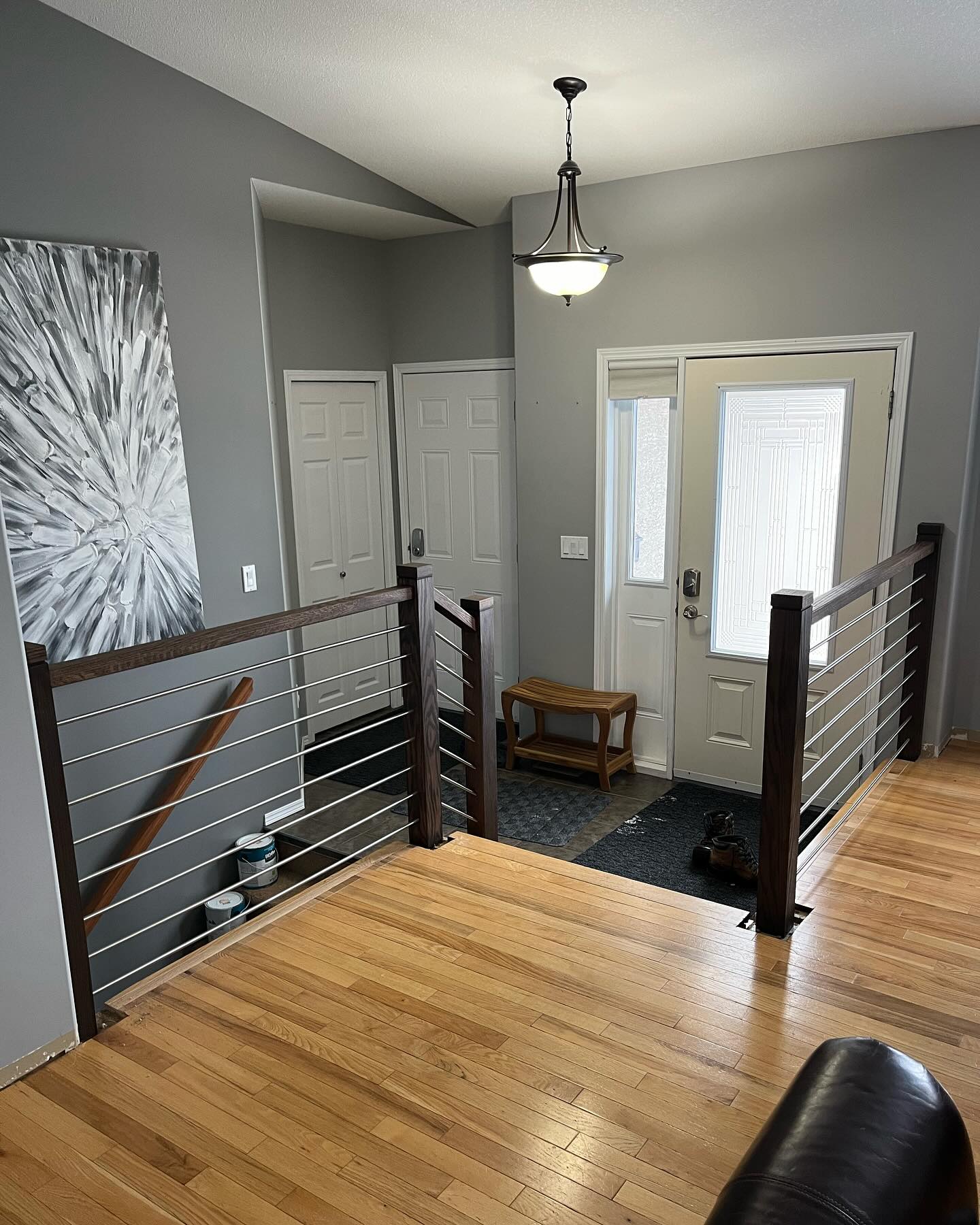 One more horizontal rod railing in the bag! ✅ Minimalistic modern approach with Red Oak. Stain turned out amazingly! 🤩
#redoak #interiorrailing #gwrailings #regina #reginasmallbusinesses #horizontalrods #stainlesssteel #woodfinishing #railingrenovation