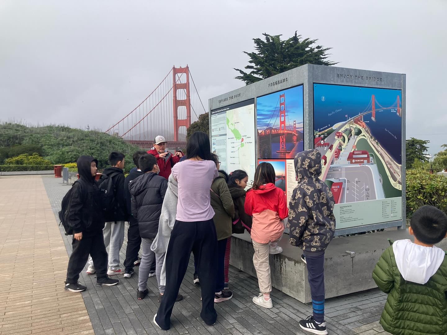 Last week’s field trip was to the world famous Golden Gate Bridge! We are so fortunate to live near it, yet most of our students have never visited it or walked on it. Now they have and learned about this engineering marvel!