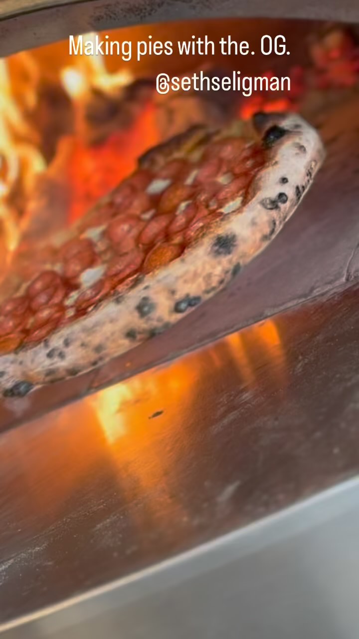 An absolute pleasure cooking pizza with @sethseligman! The stories the laughs! Fantastic day!