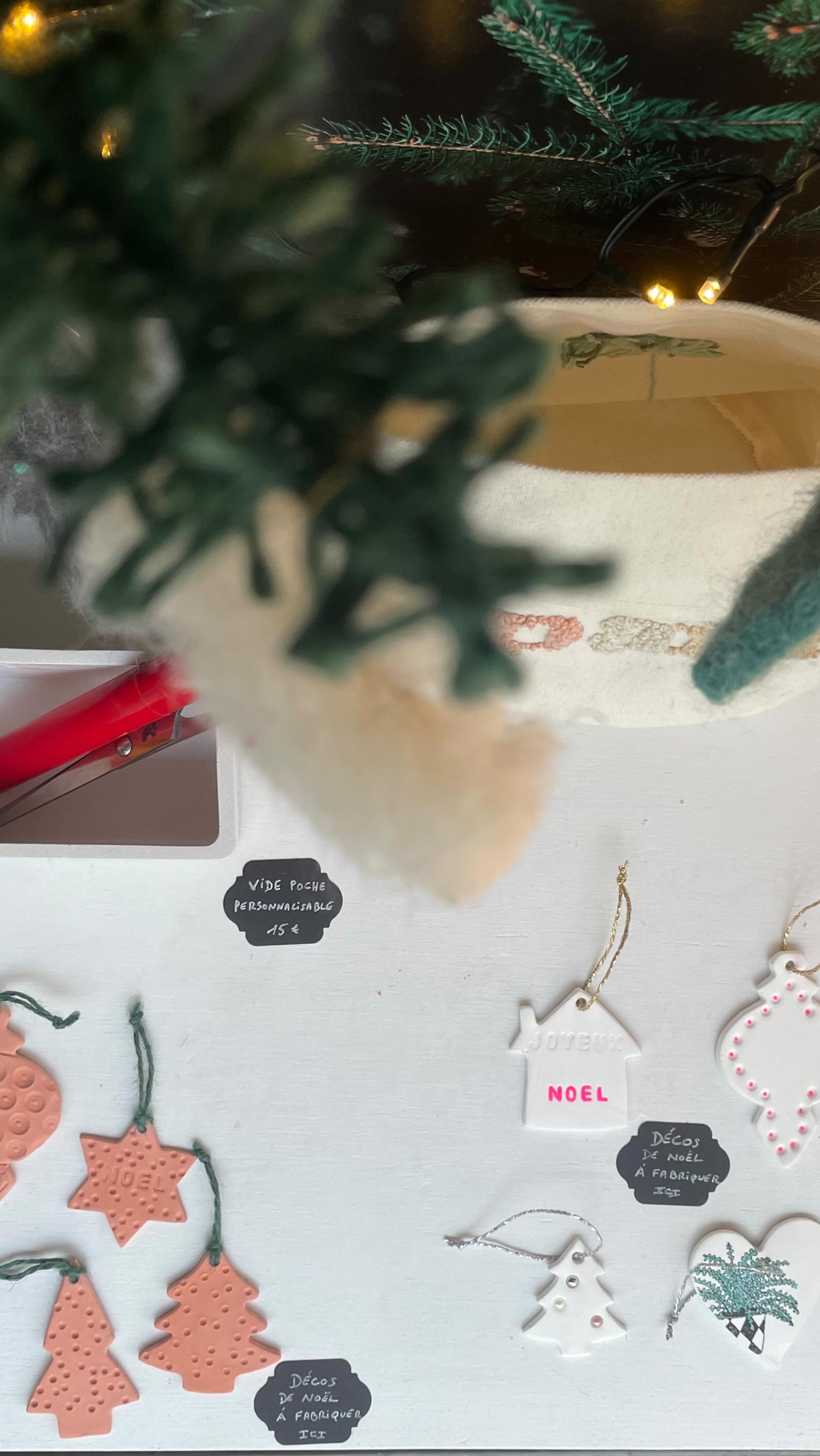 Atelier deco de Noël. Merci #lessentielmarseille .
.
#urbafab #loisircreatif #activitemanuelle #diy #argile #pourvous #ateliercreatif #marseille #activiteenfant #decodenoel