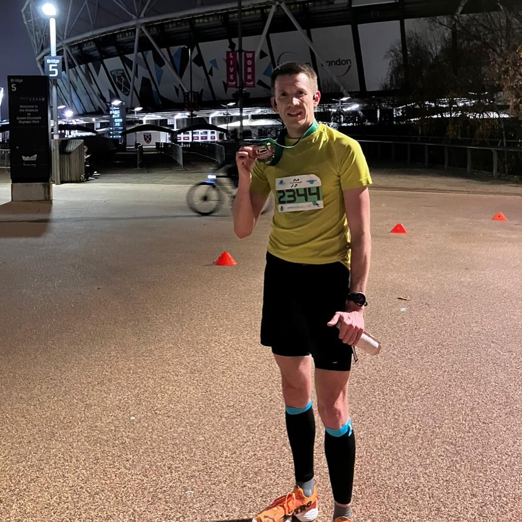 Congratulations to Bill who raced ‘Chase the moon’ 10km run at London’s Olympic Park last night. He executed a great race and achieved a new PB, also placing 4th in his age group.
Great result 👏🏻
Team: @jon_warren_tri @sunshine_nutrition_ @aspiresportpsych_pt @gb_triathlon @nick_c_tri @charl0tte.tris @markbillyard @kp_trail_adventures
Partners: @momentum.cycles @gbmedalboards @youngagain_cycles @otesportsgb @nrgchains @rideparcours @zone3official @revolverwheels_aeroworks @bikeboxalan @completephysio @themagic5 @nopinz @thealtitudecentre
#chasethemoon #chasethemoon10k #10k #10km #runner #run #runningcoach #personalbest