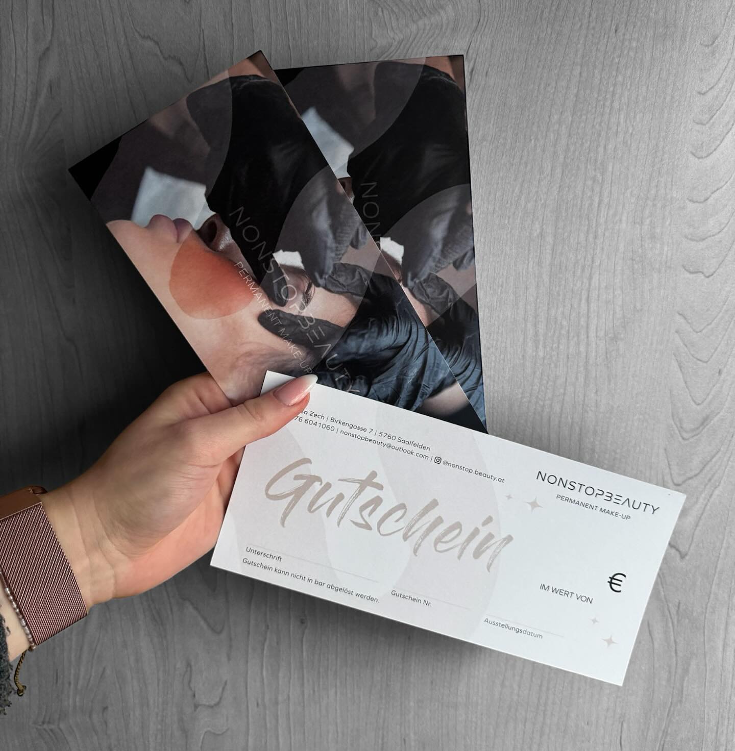 Du suchst noch ein Weihnachtsgeschenk für deine Liebsten?
Dann ist ein Gutschein bei NONSTOPBEAUTY die perfekte Wahl ✨😍
Ich freue mich auf deine Nachricht 📬
#pmuworld #browsonpoint #browartist #permanentmakeupartist #lashes #spmu #browgoals #labina #browtattoo #hairstrokes #eyebrowsonfleek #pmutraining #microbladingbrows #makeupartist #ombre #permablend #combobrows #permanentbrows #softbrows #powderbrows