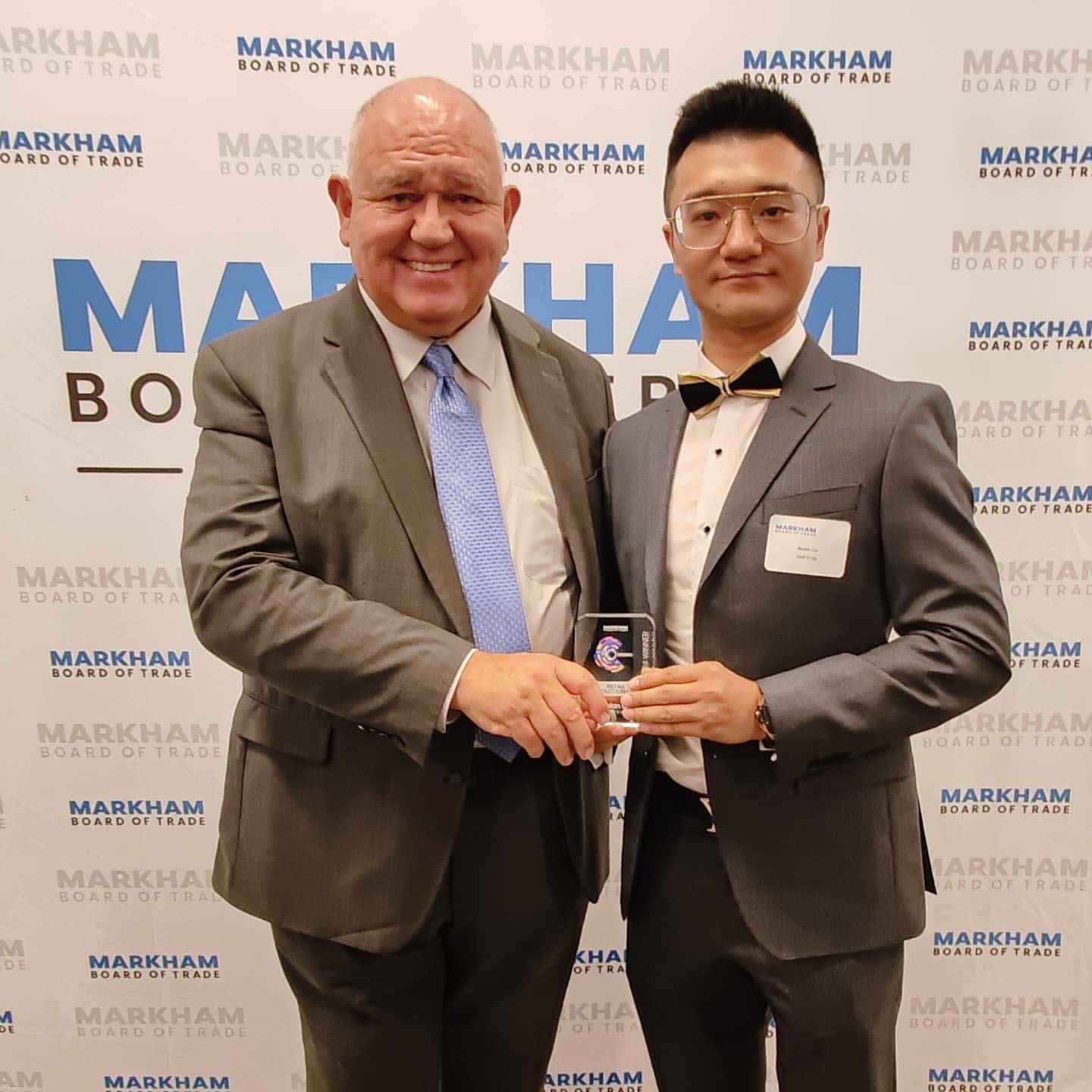 Top 40 under 40 Award @markhamboardoftrade 🥳
#markham #markhamboardoftrade #markhambusiness #businessawards