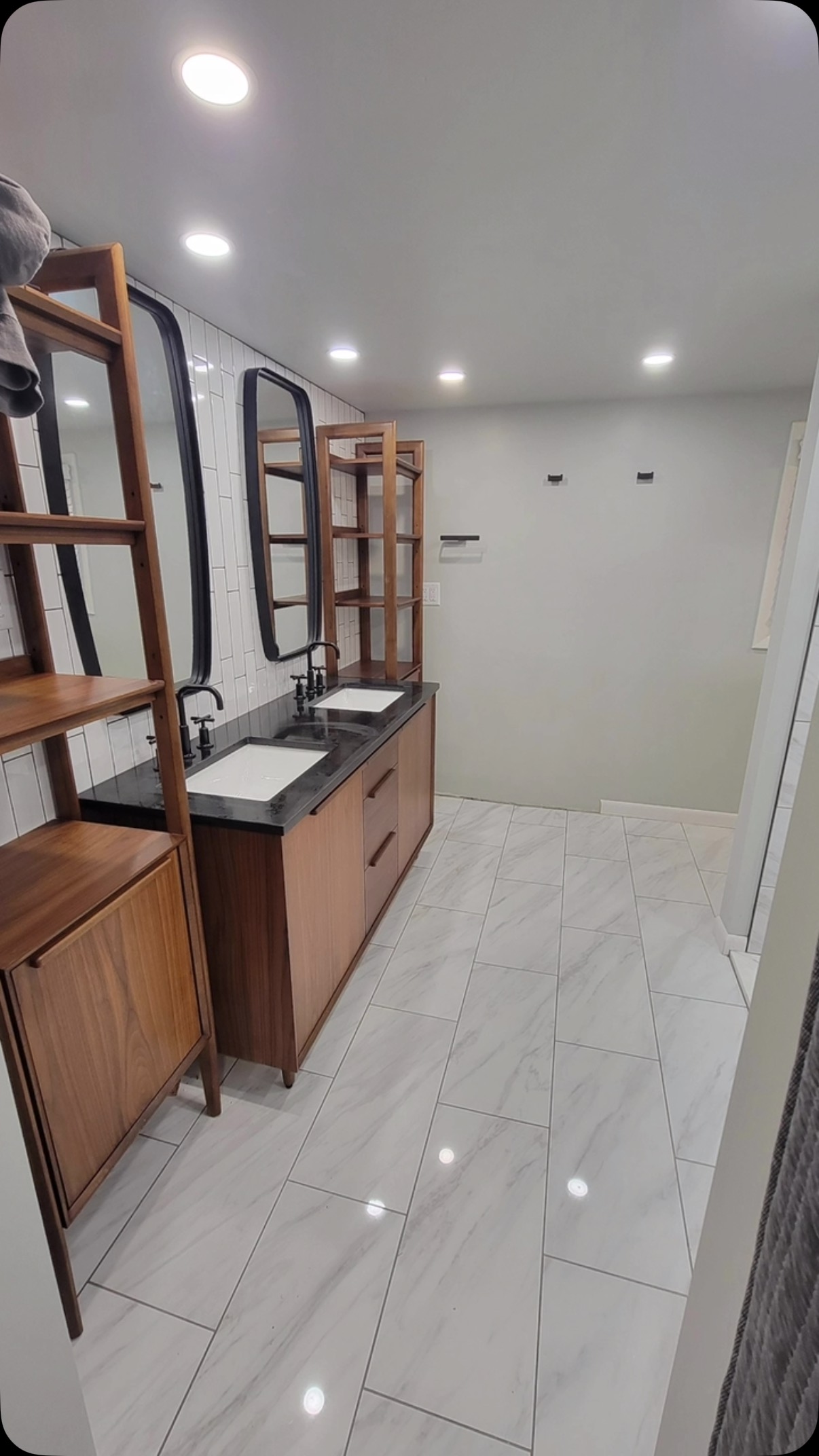 Chef’s kiss! 🤩
#bathroomrenovation #mastersuite