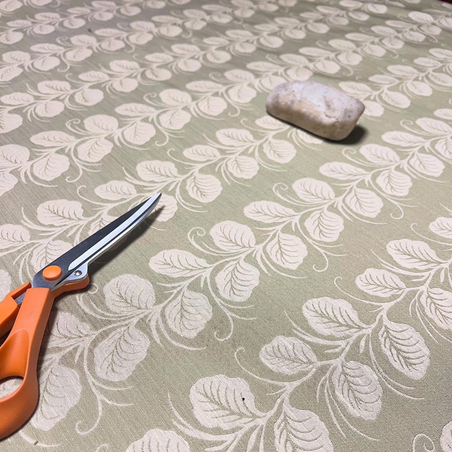 On the table right now… who is this dress for? Elven princess? Woodland huntress?
Also, which side do you all like better?