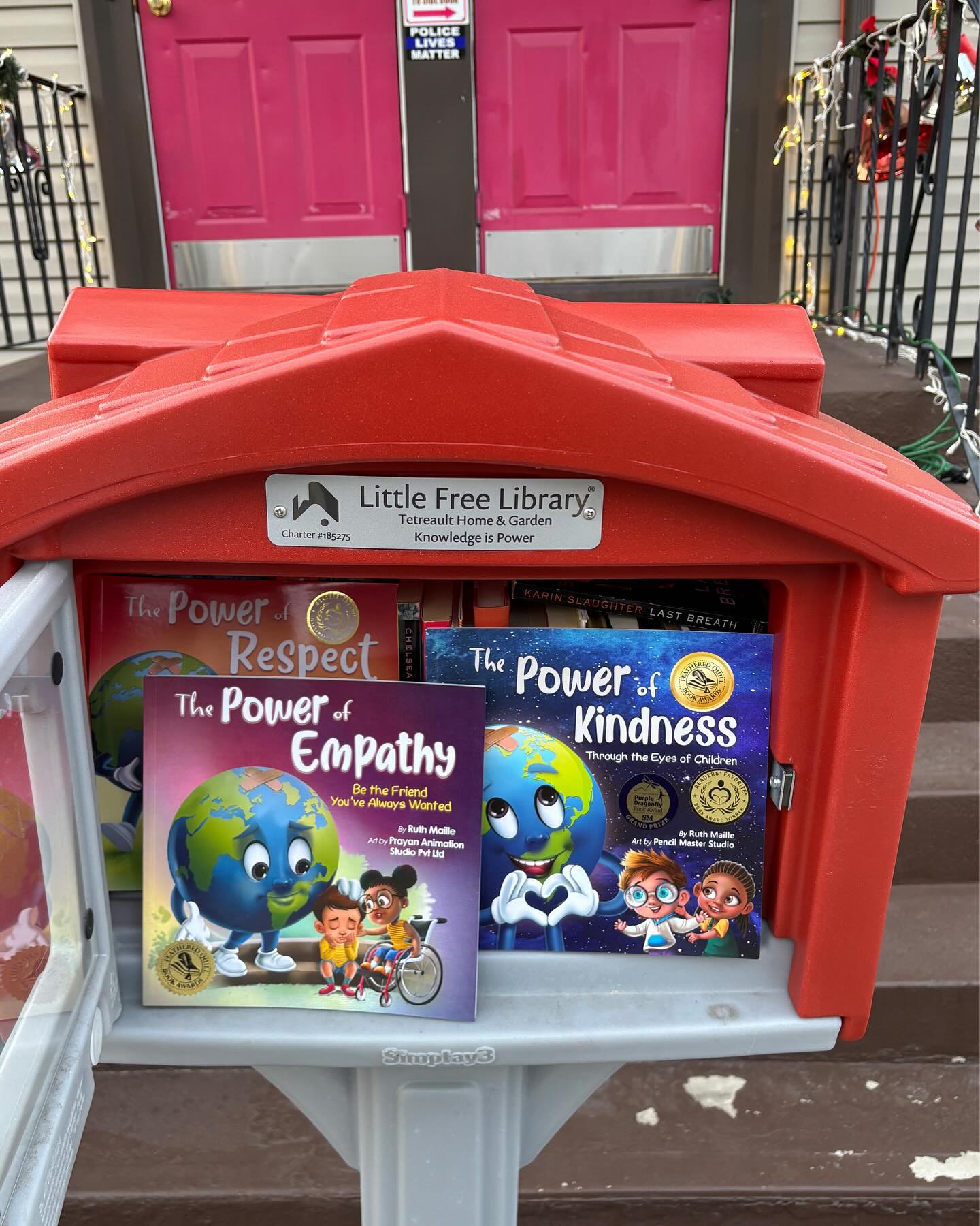 🌟 Spreading Kindness, One Book at a Time! 🌟
This past weekend at Briggs Craft show, I had the pleasure of meeting a wonderful man, Julio who owns a Little Free Library in Central Falls. For those who don’t know, Little Free Libraries are small, community-based book-sharing boxes where anyone can take or leave a book—promoting reading and connection in neighborhoods. 📚✨
He generously purchased copies of my books to add to his library, and I’m beyond excited that my stories will now be shared with so many new readers in his community. Knowing that these books will inspire kindness and positivity is truly heartwarming. 💖
If you’re ever in Central Falls, keep an eye out for his Little Free Library and grab a story to brighten your day—or leave one to share the love!
Thank you to everyone who continues to support my journey. Together, we’re spreading kindness and connection everywhere we go! 🫶
#ThePowerOfKindness #LittleFreeLibrary #CommunityLove #BooksThatInspire #AuthorLife #SpreadingKindness #tetreaulthomeandgarden #juliotetreault #orbitkindnesschallenge