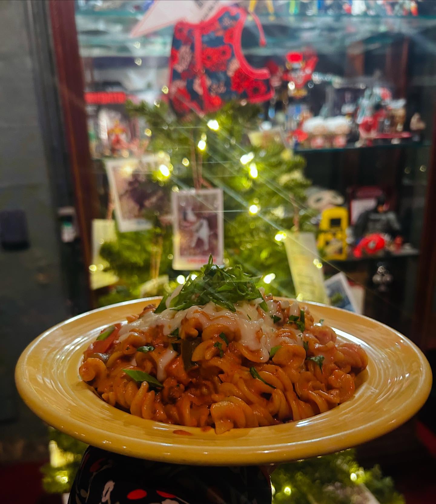 Our special this week: Santa’s Little Helper! It’s a jolly cheesy beef ragù that you can enjoy under our @trampledroserescue donation tree. Come see all the pups that you can help this holiday season. Foster, adopt, buy presents or just donate to a furry friend in need 🐶❤️🎁