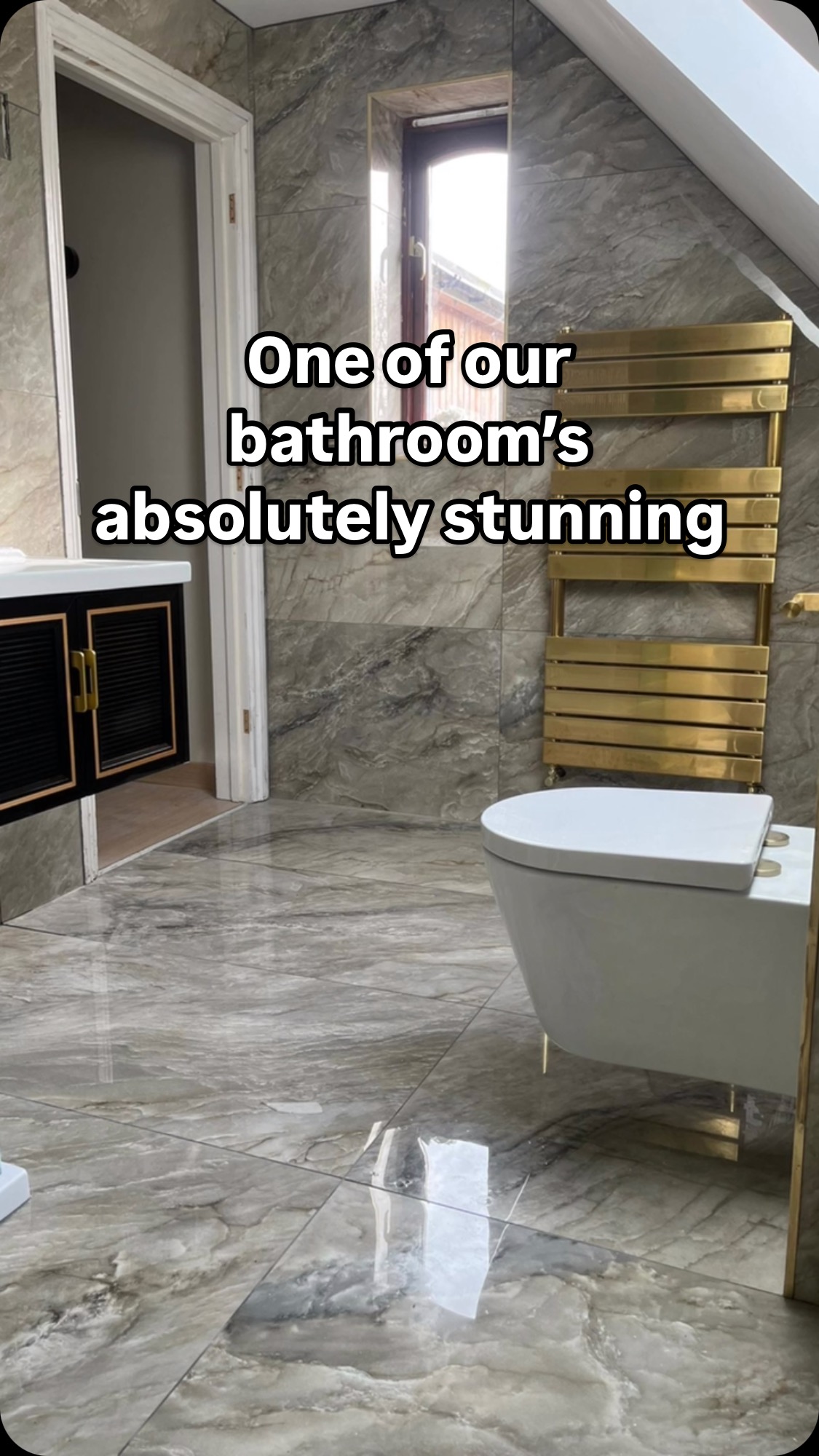 #buildersofsurrey #buildersofinsta #freequotation #landscapedesign #bathroom #marble #gold #surrey #woking #westend #shower #builder