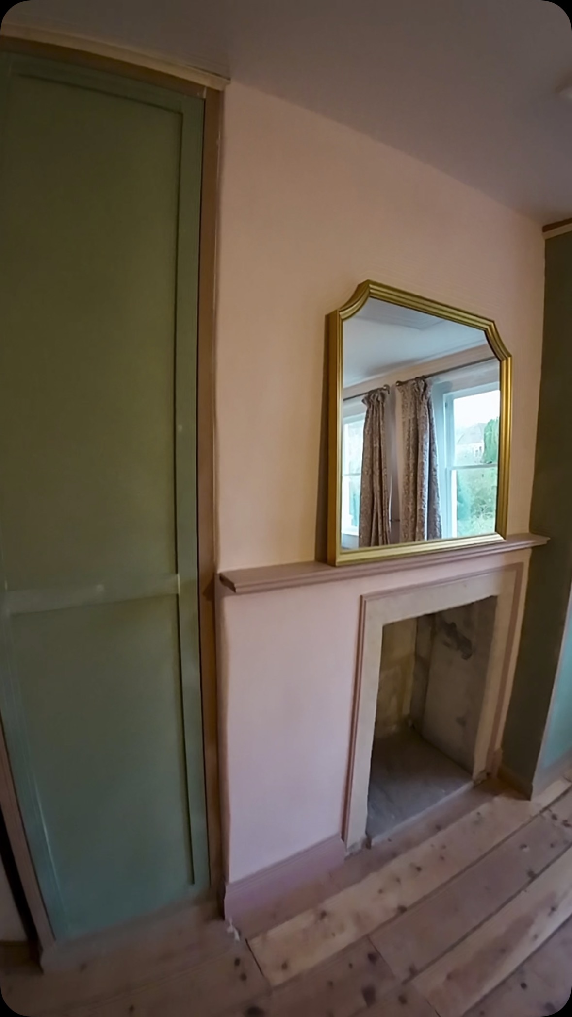 Just a little sneak peak at one of the pieces we've built over the last couple of weeks. We've been lucky to build some really interesting things recently, more to follow soon #carpentry #carpenter #storage #bath #bespoke #somerset #home #homeinspo #carpentryandjoinery #trade #joinery #wardrobe