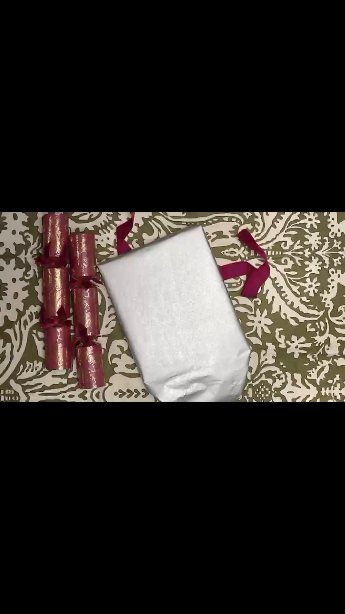 Still need ideas for a present? There is still time to purchase my book. Seeking Beauty makes the perfect gift. Happy Christmas!!