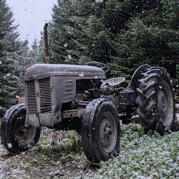 Wishing all of our lovely customers, friends and family a very Merry Christmas!🎅🏻🎄
From all the team at Chevin Parks❤️